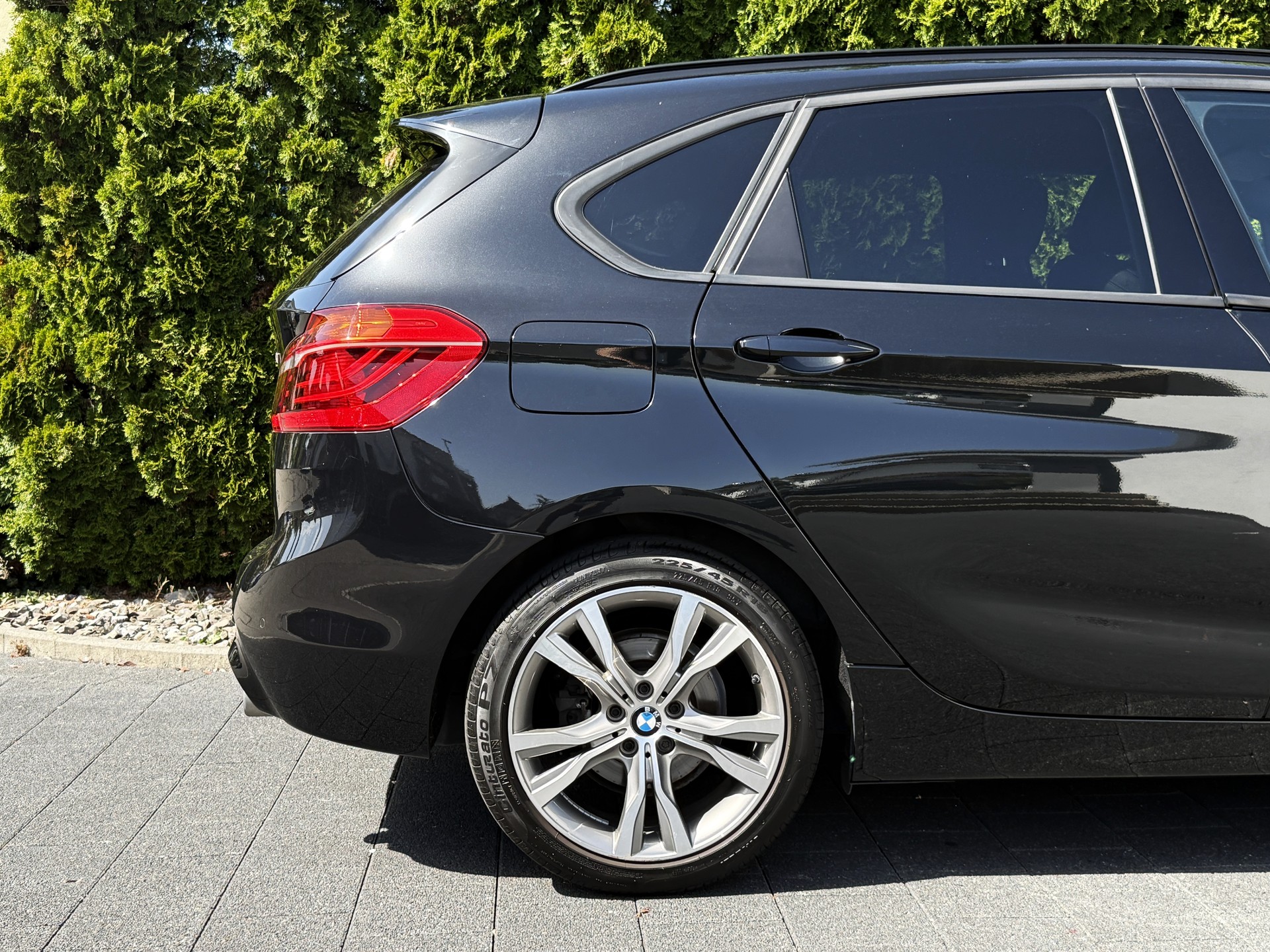 BMW 220d xDrive Active Tourer Steptronic / Gratis Service-image-10