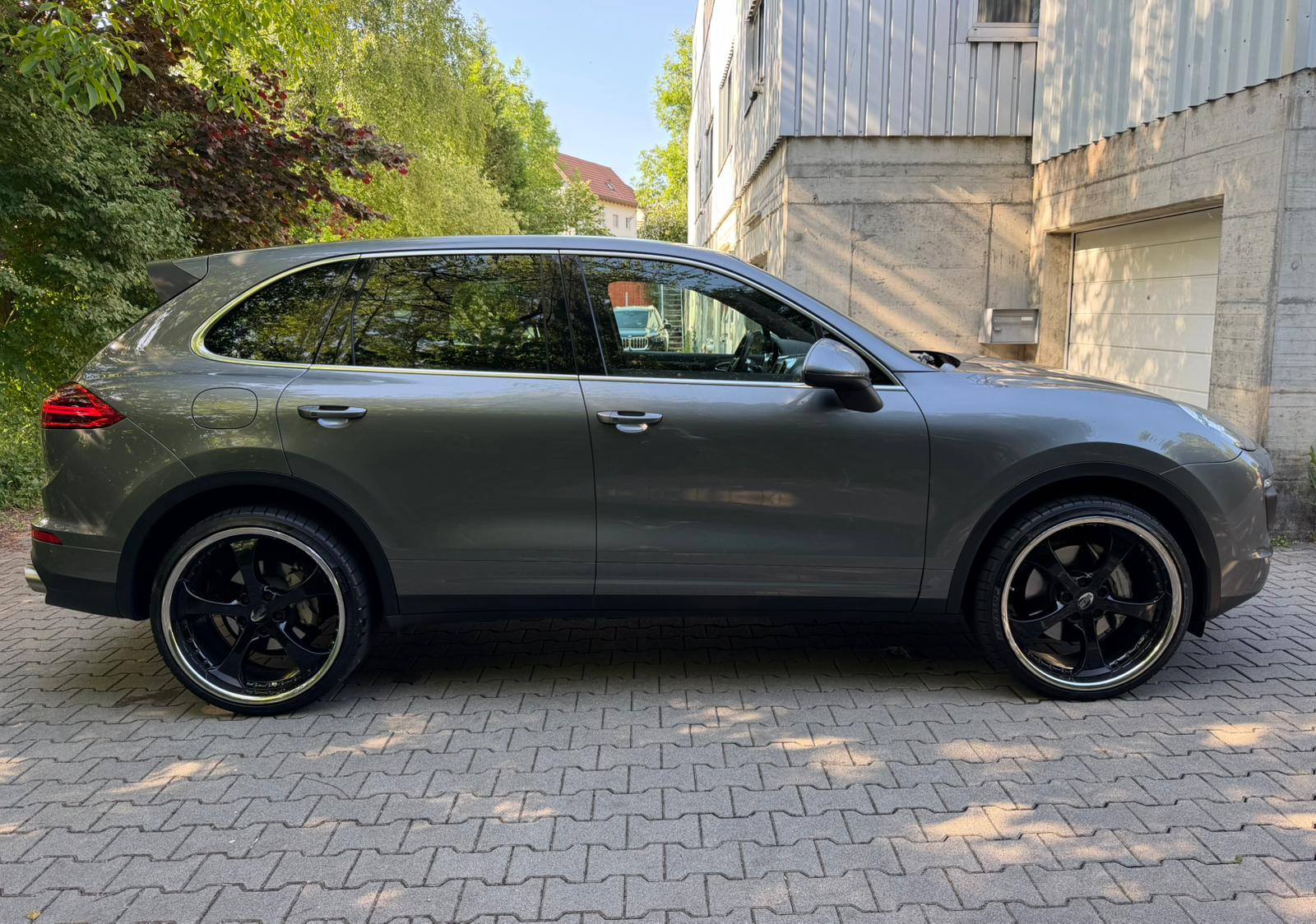 PORSCHE Cayenne S-image-5