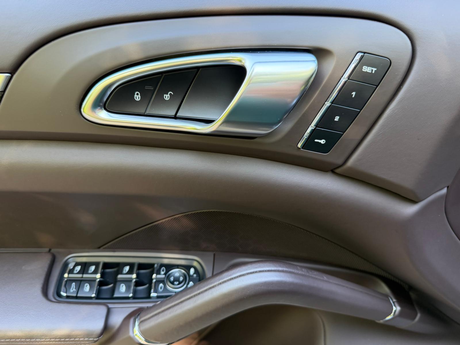 PORSCHE Cayenne S-image-10