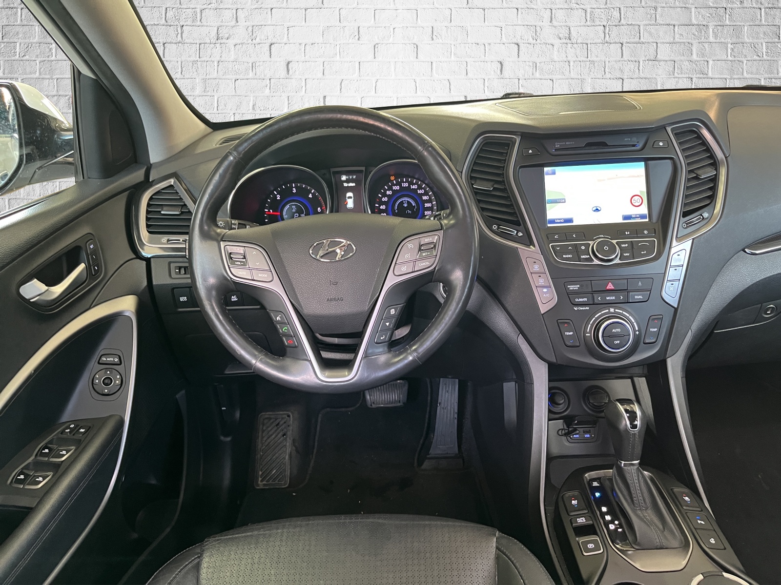 HYUNDAI Grand Santa Fe 2.2 CRDI Premium 4WD-image-13