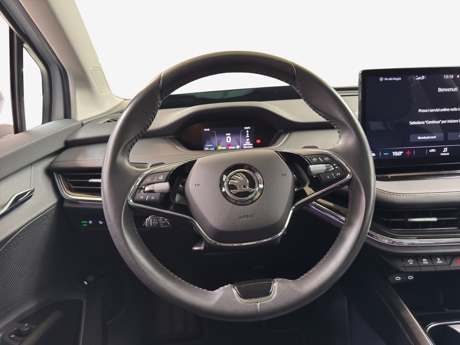 SKODA Enyaq iV 80x-image-10