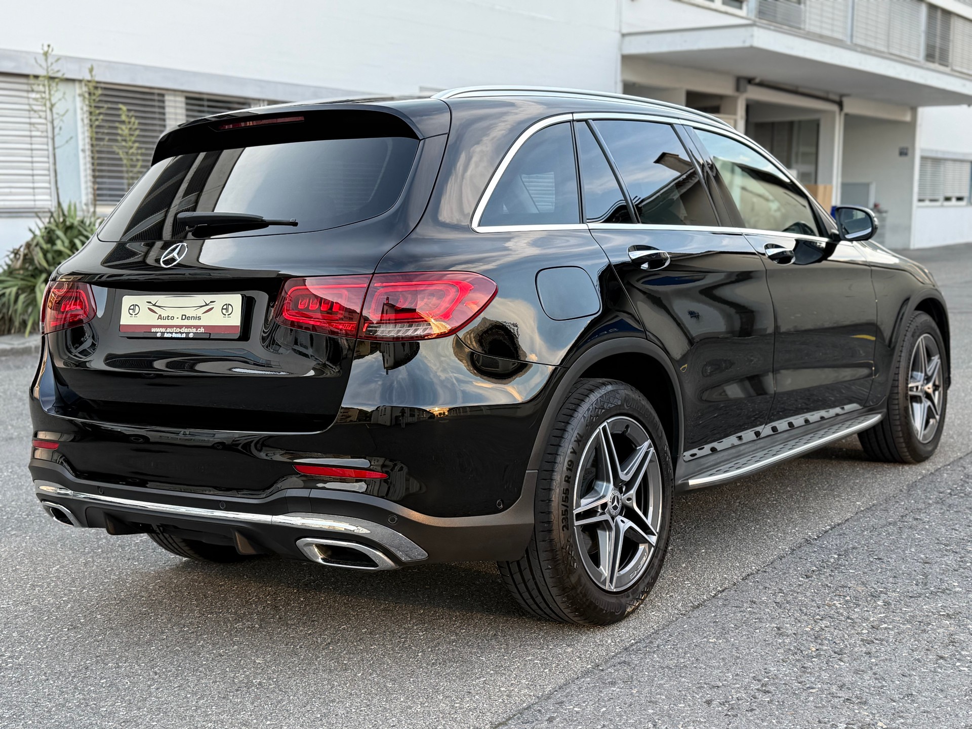MERCEDES-BENZ GLC 220 d AMG Line 4m-image-5