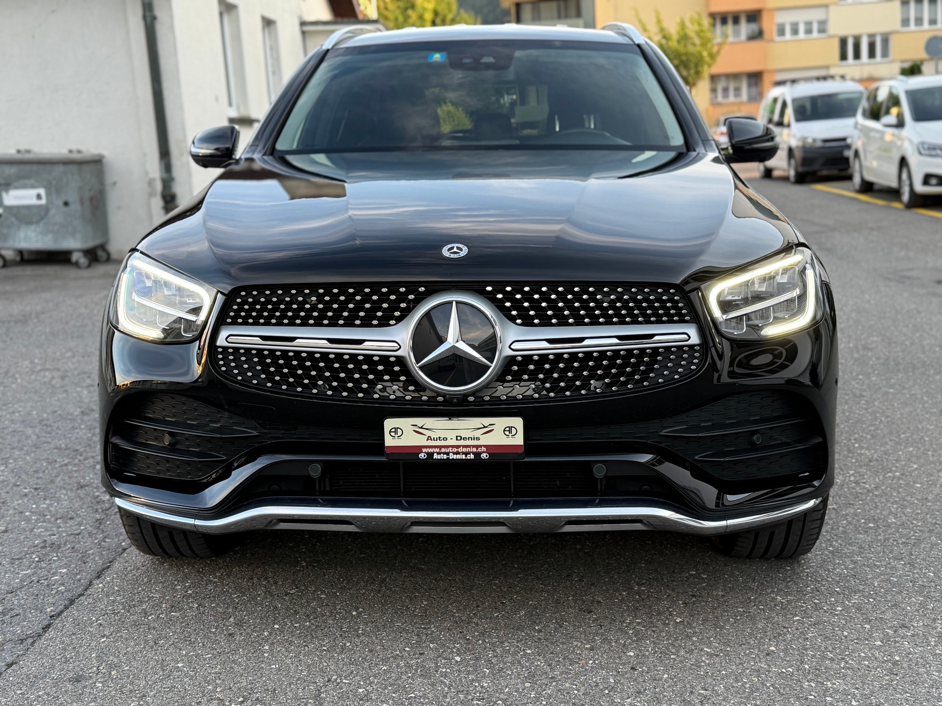 MERCEDES-BENZ GLC 220 d AMG Line 4m-showroom-element-3