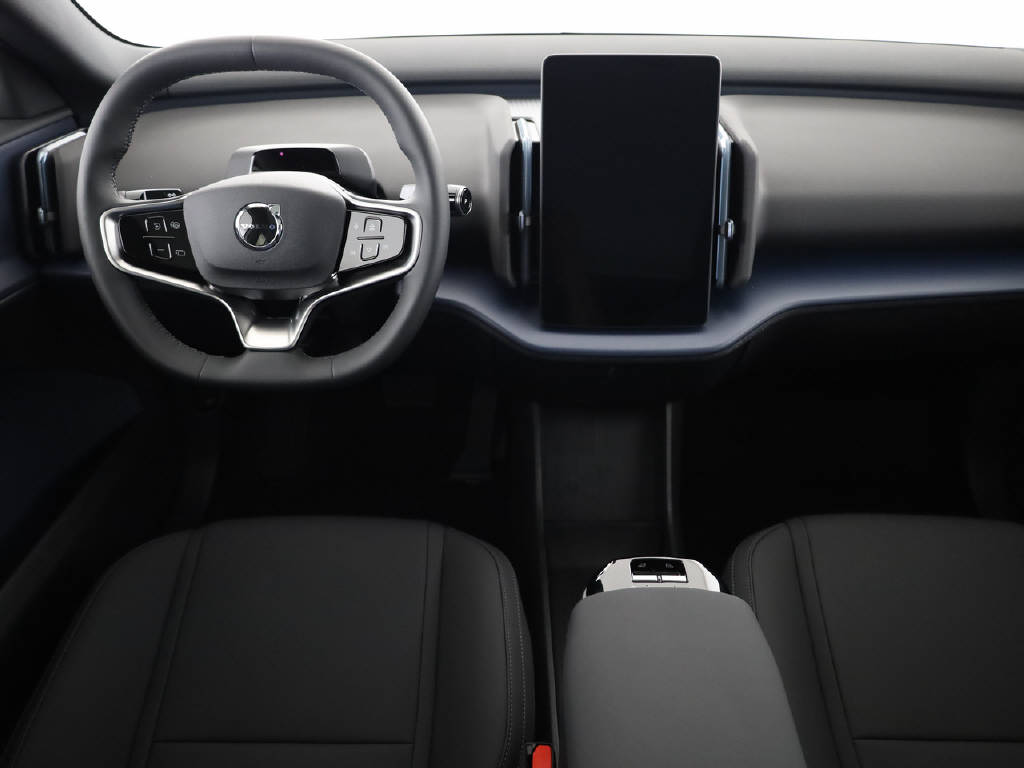 VOLVO EX 30 Cross Country P8 Twin Performance AWD-image-26