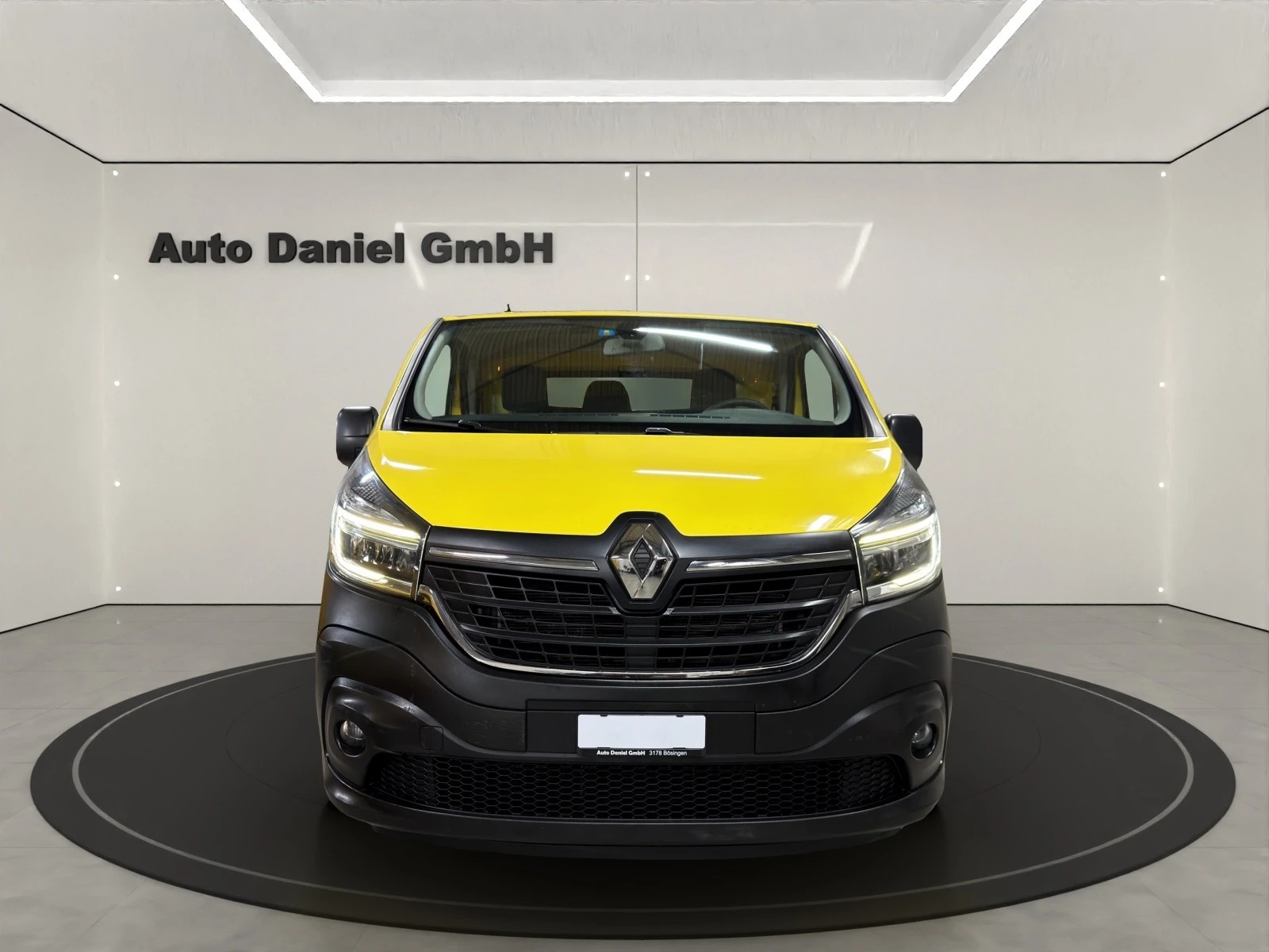 RENAULT Trafic 2.0 ENERGY dCi145 3.0t L2H1 Lang Version ( Mit AHK / Regale )-image-2