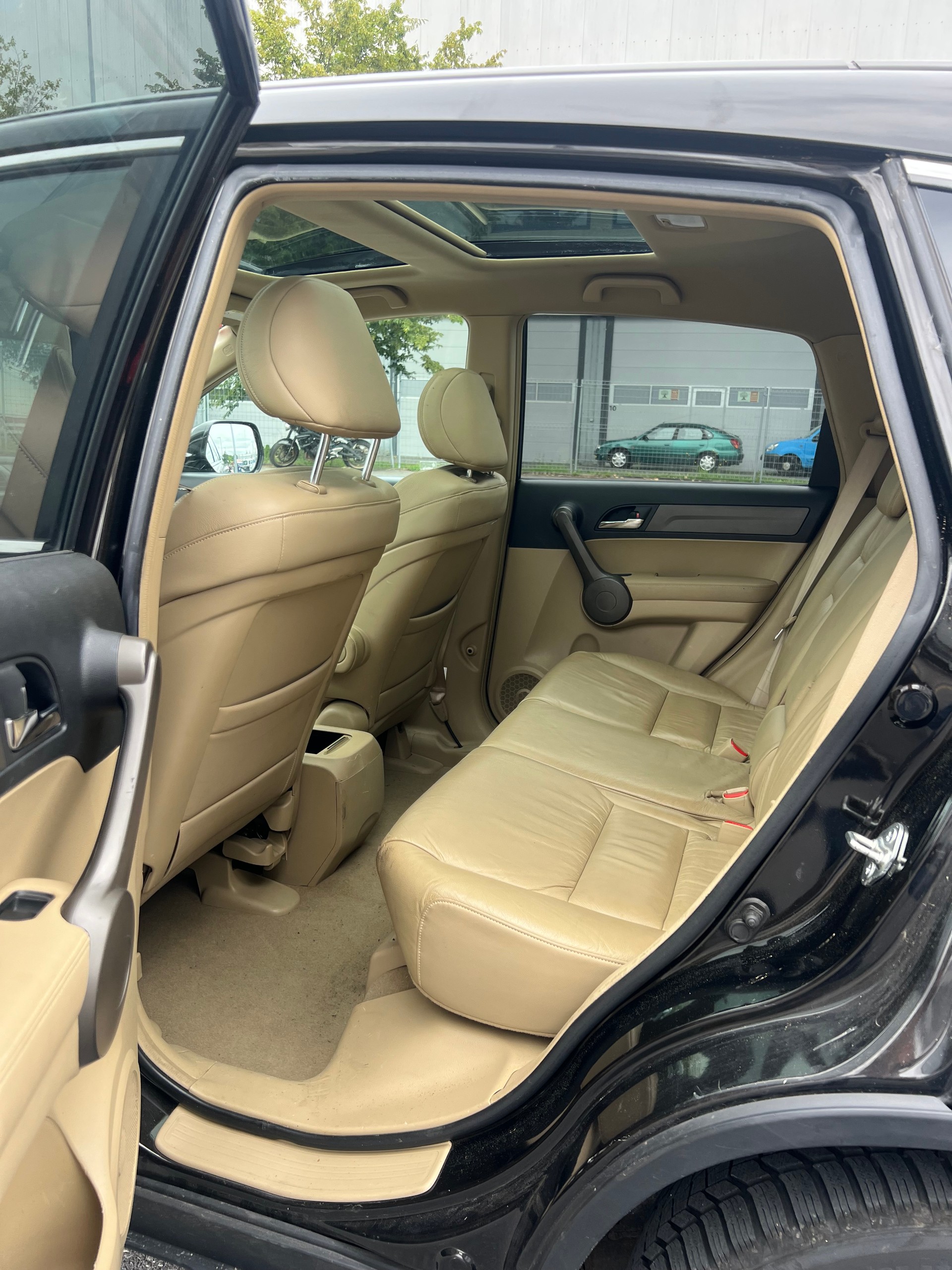 HONDA CR-V 2.0 4WD Executive-image-13