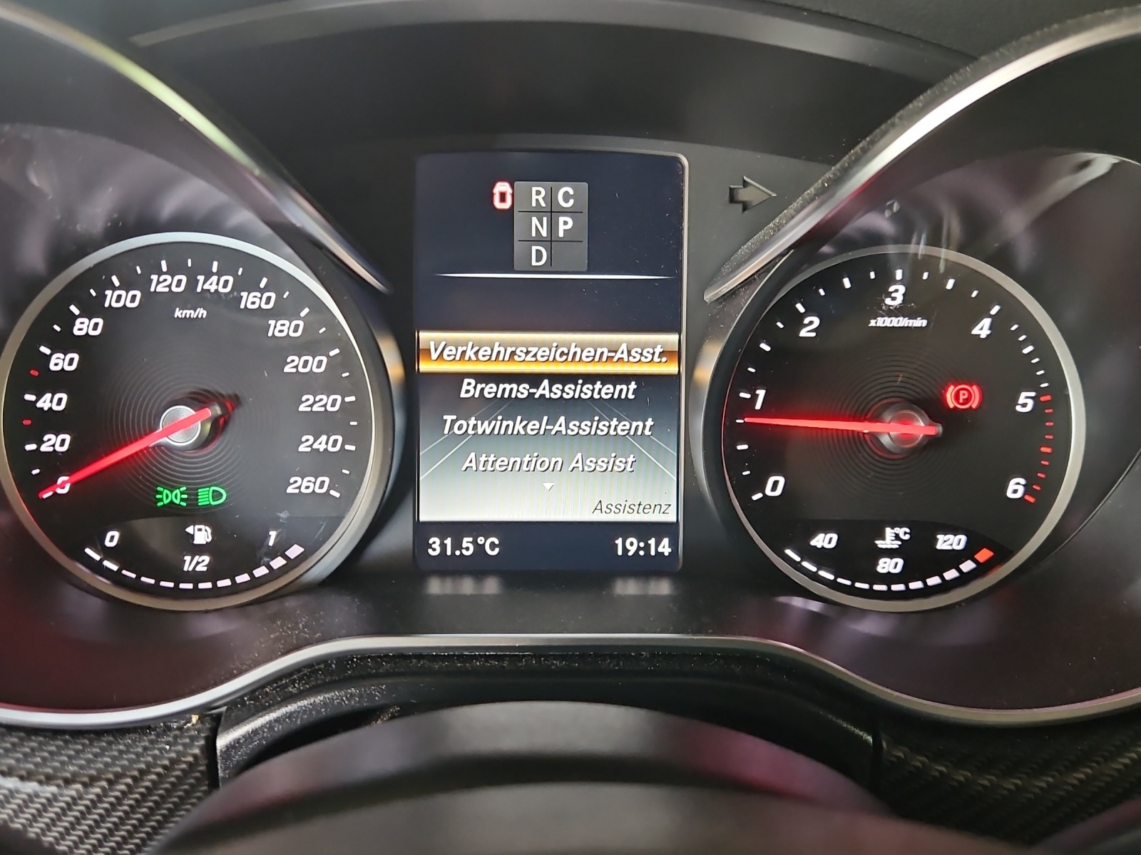 MERCEDES-BENZ V 300 d lang Avantgarde 4Matic 9G-Tronic-image-11