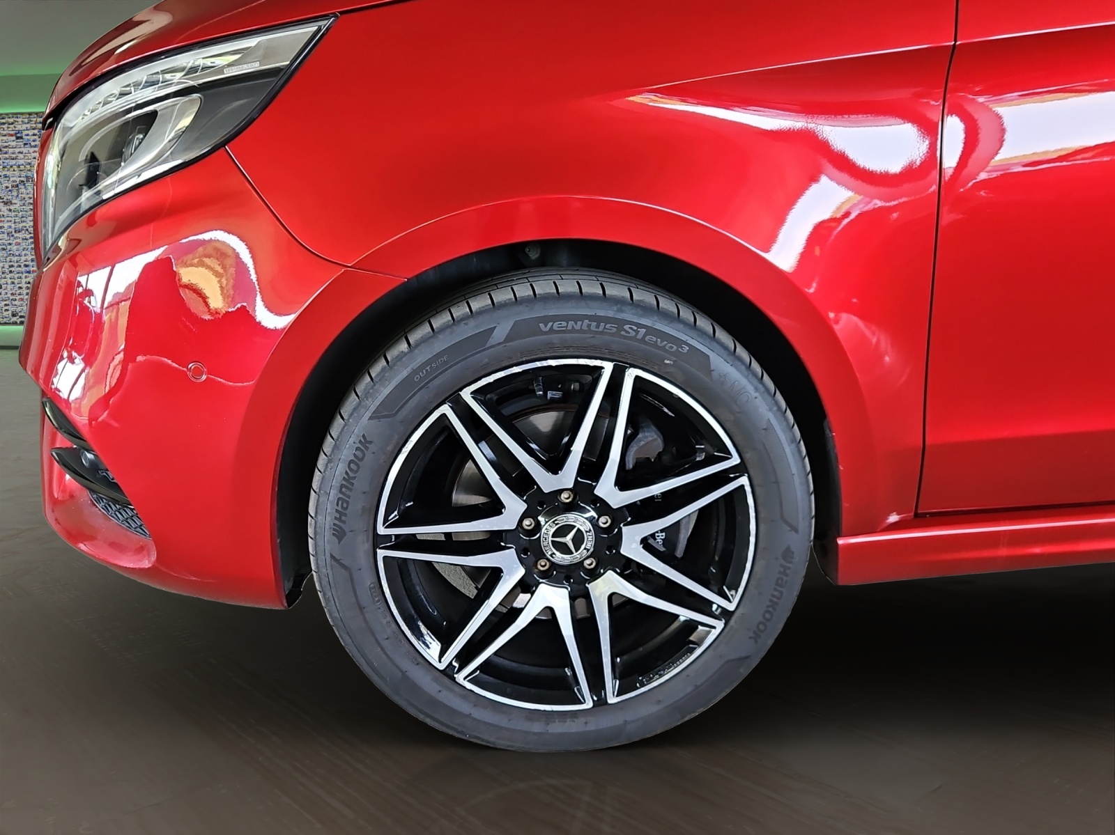 MERCEDES-BENZ V 300 d lang Avantgarde 4Matic 9G-Tronic-image-5