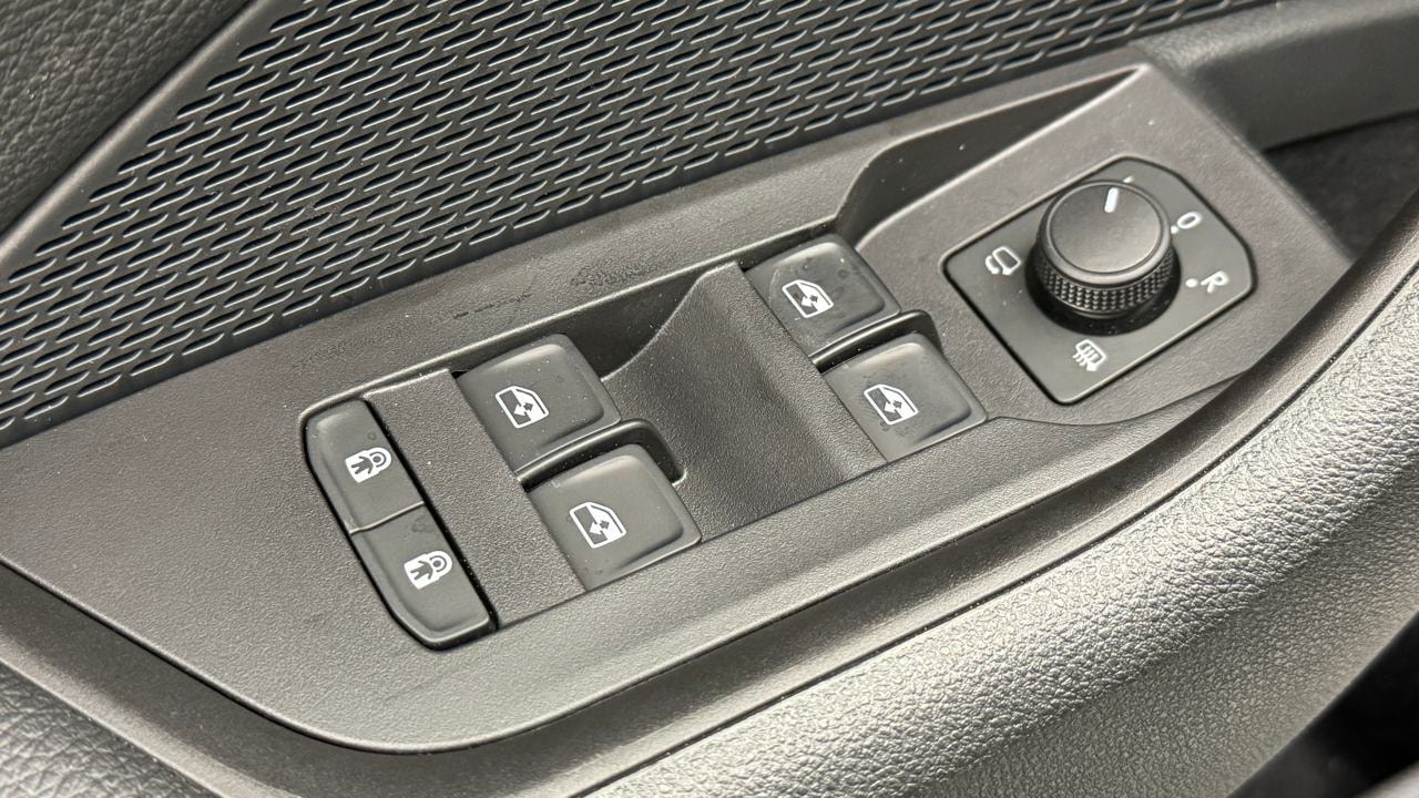 SKODA Octavia Combi 2.0 TSI DSG RS-image-8