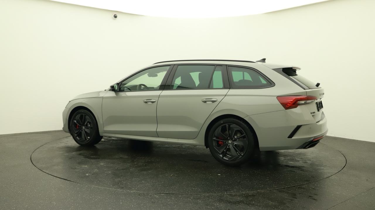 SKODA Octavia Combi 2.0 TSI DSG RS-image-2
