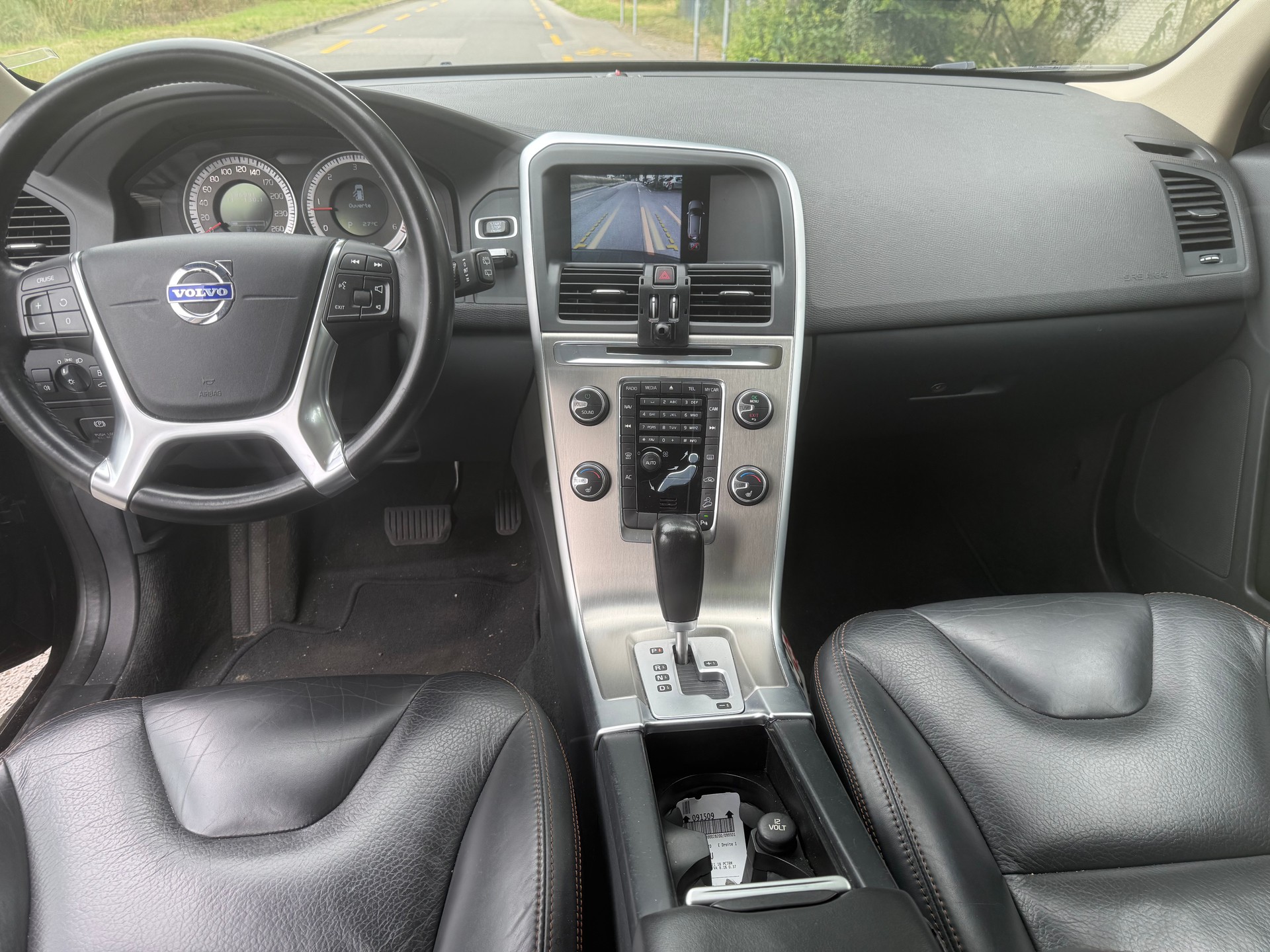 VOLVO XC60 D3 AWD Kinetic Geartronic-image-9