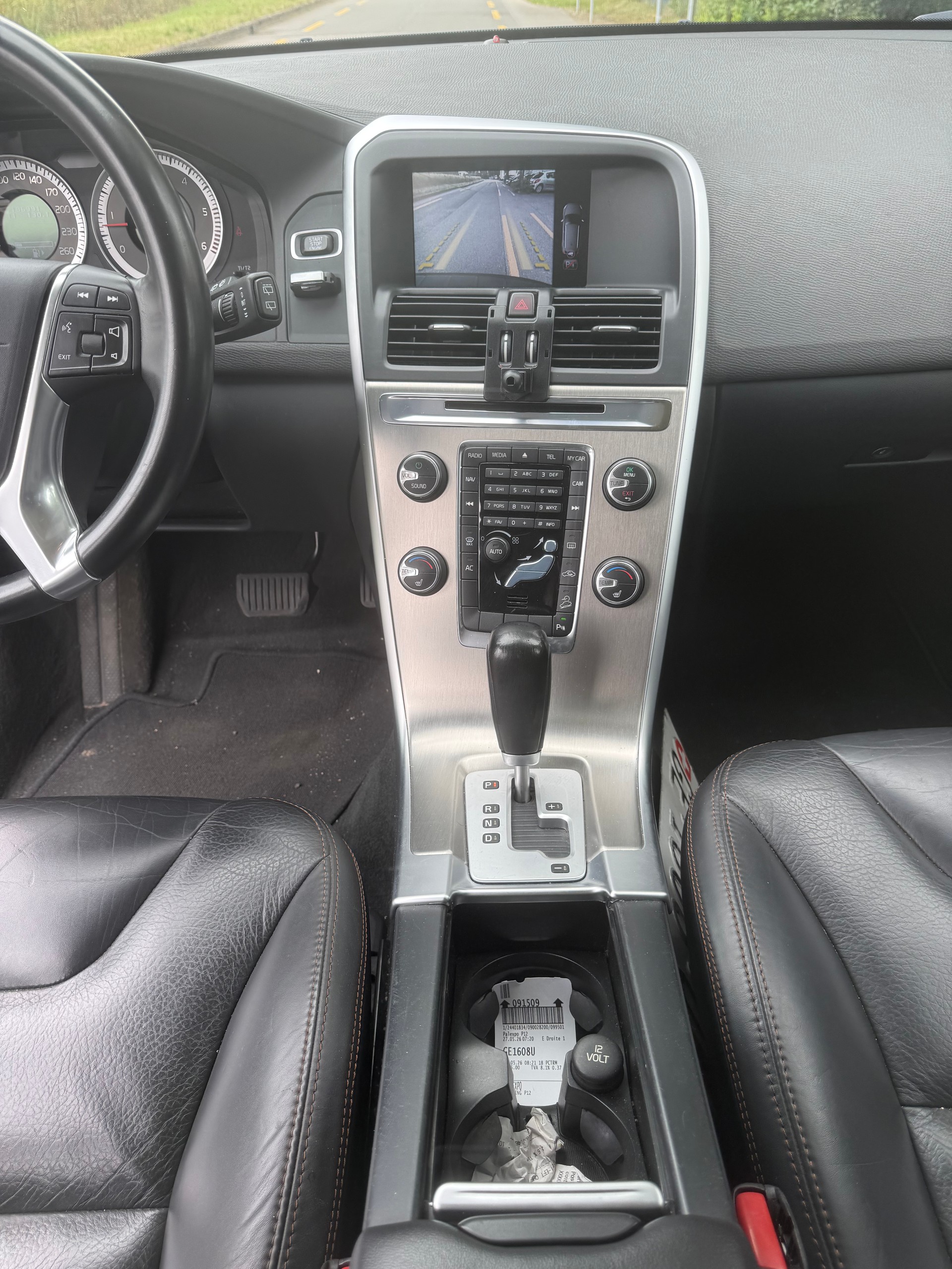 VOLVO XC60 D3 AWD Kinetic Geartronic-image-12