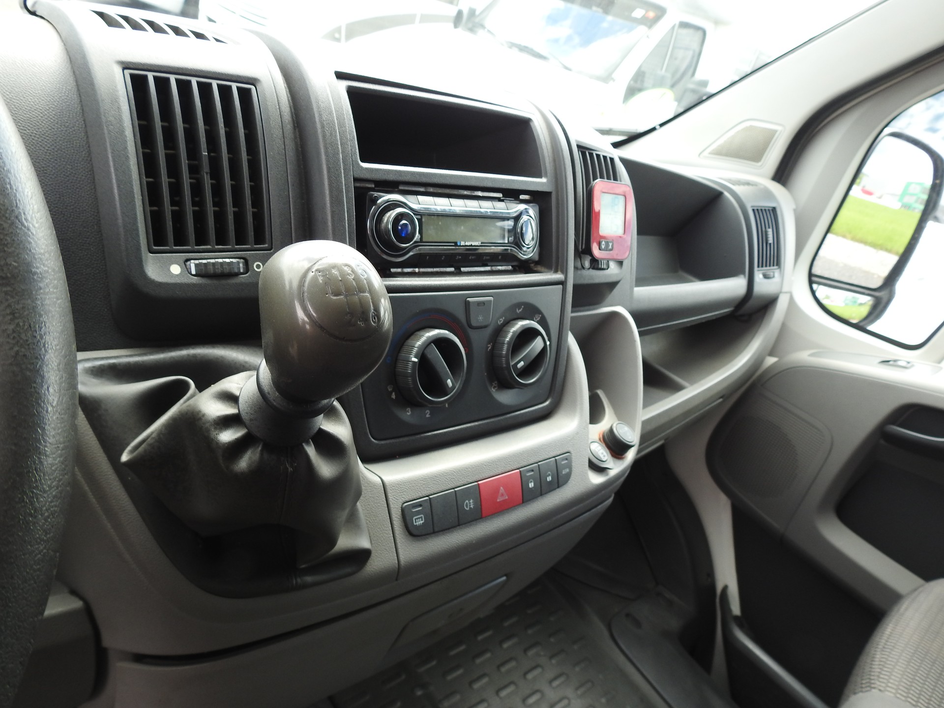 CITROEN JUMPER-image-11