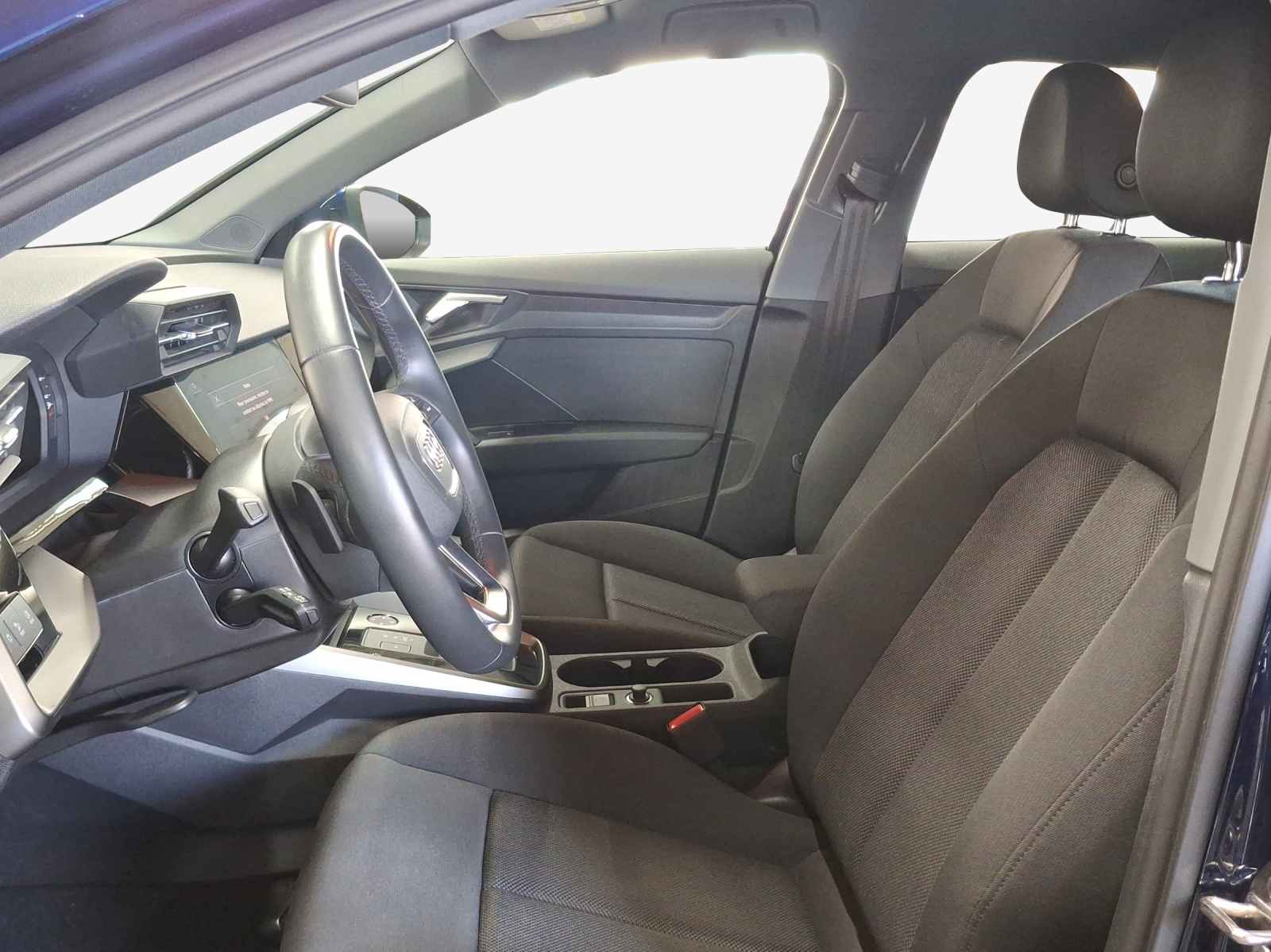 AUDI A3 Sportback 35 TFSI Attraction S-tronic-image-7