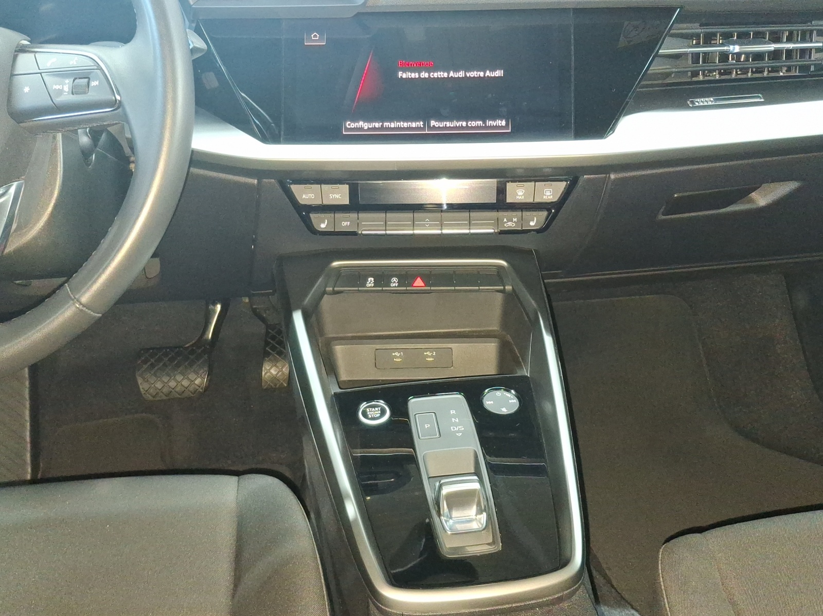 AUDI A3 Sportback 35 TFSI Attraction S-tronic-image-10