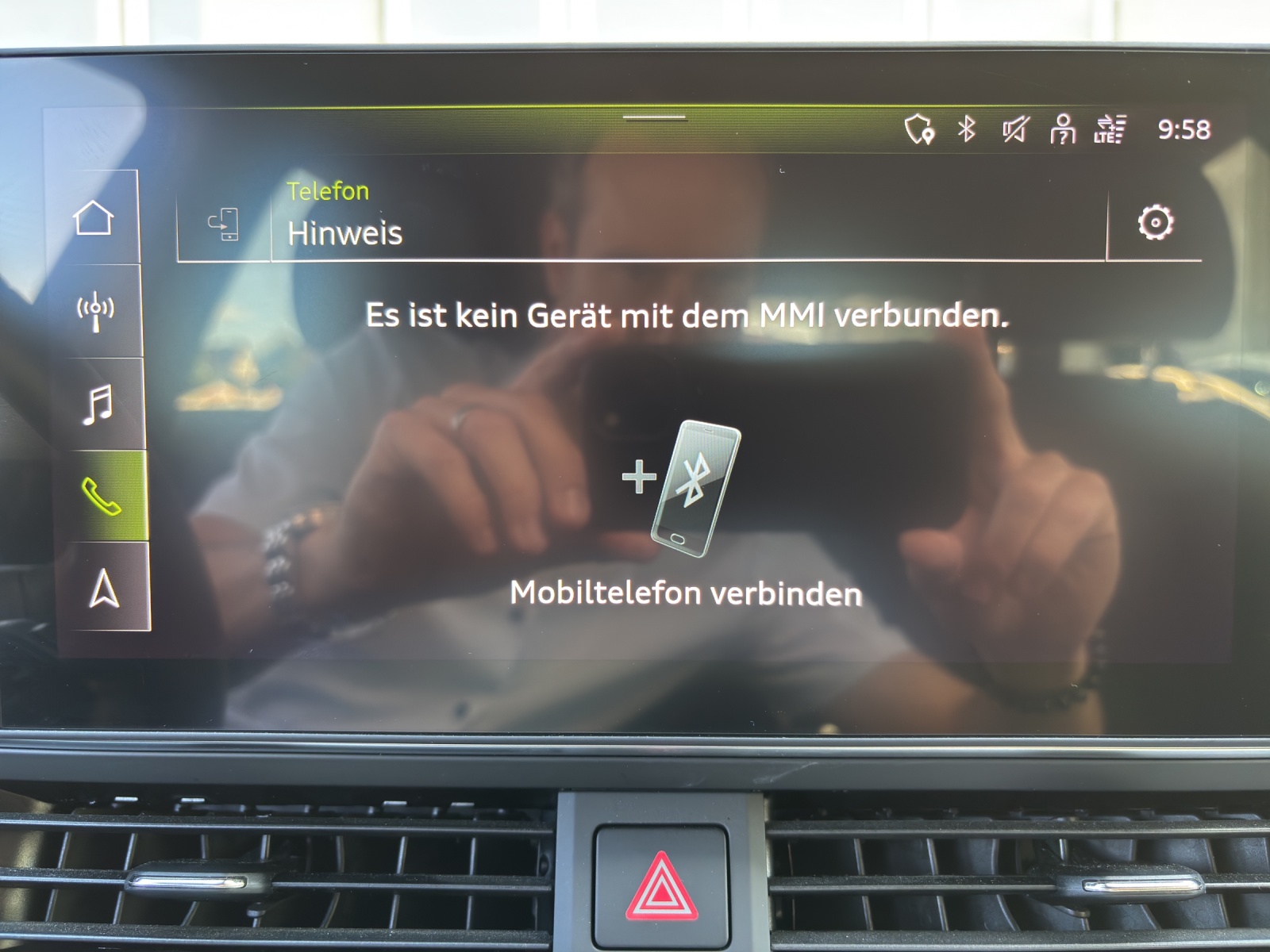 AUDI A4 allroad 40 TDI Attraction quattro tiptronic mit AHK-image-21