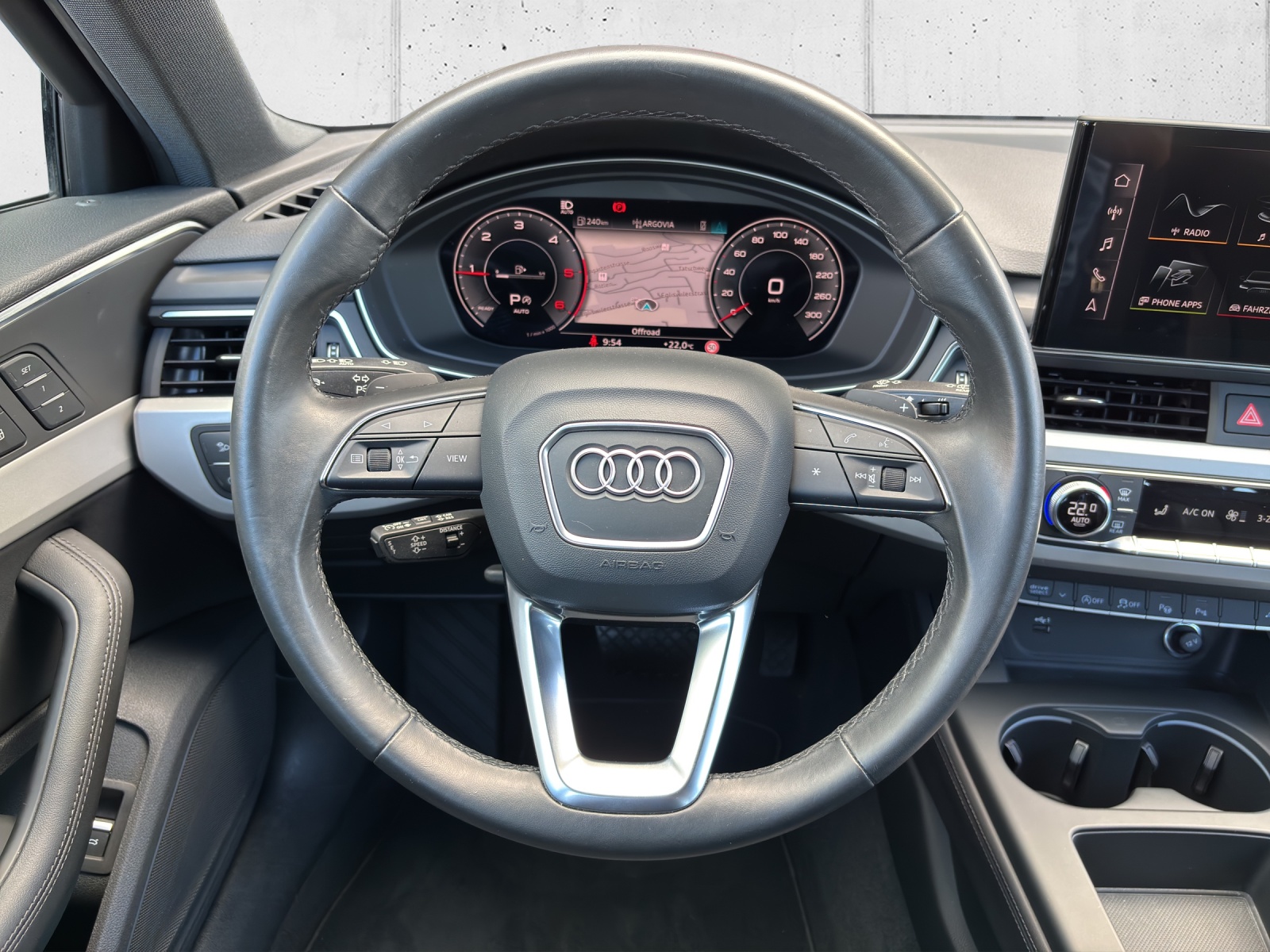 AUDI A4 allroad 40 TDI Attraction quattro tiptronic mit AHK-image-13