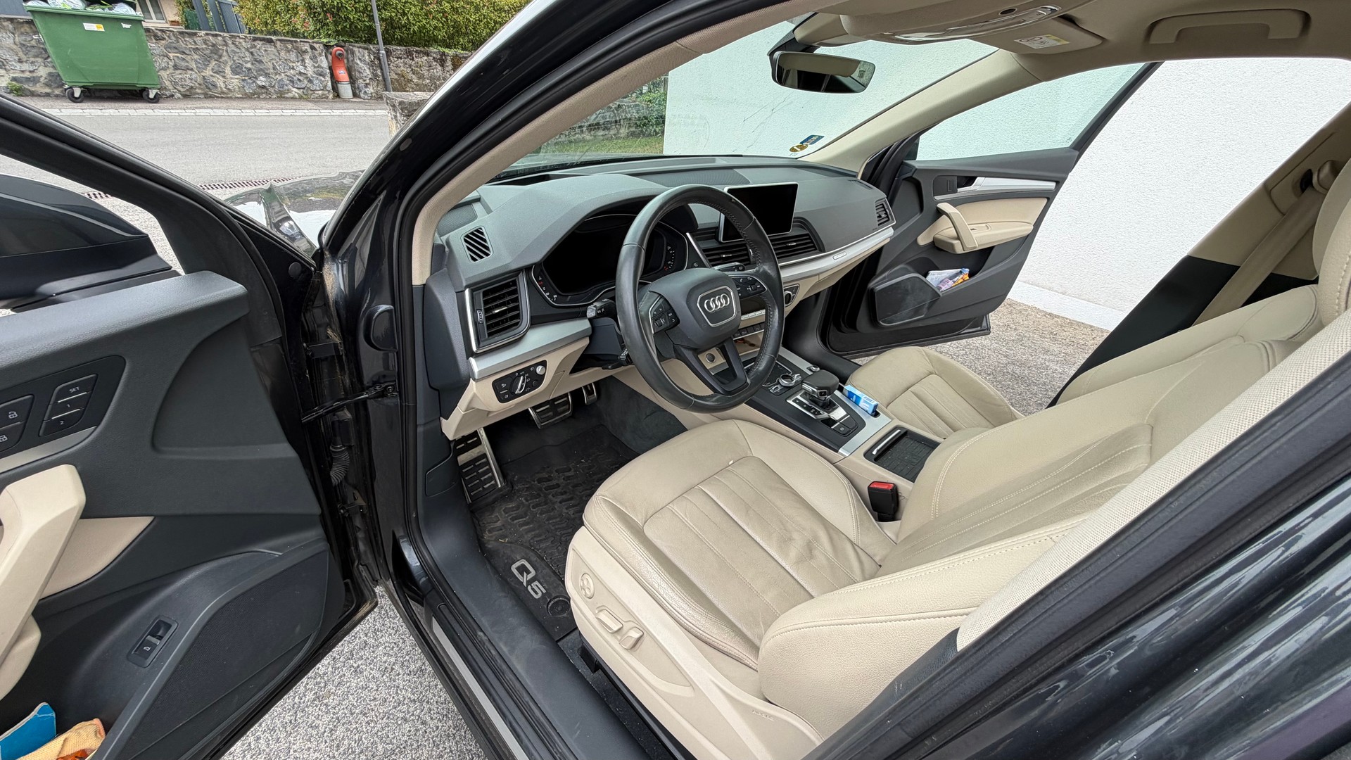 AUDI 2.0 TDI 190 quattro S-Tronic-image-3