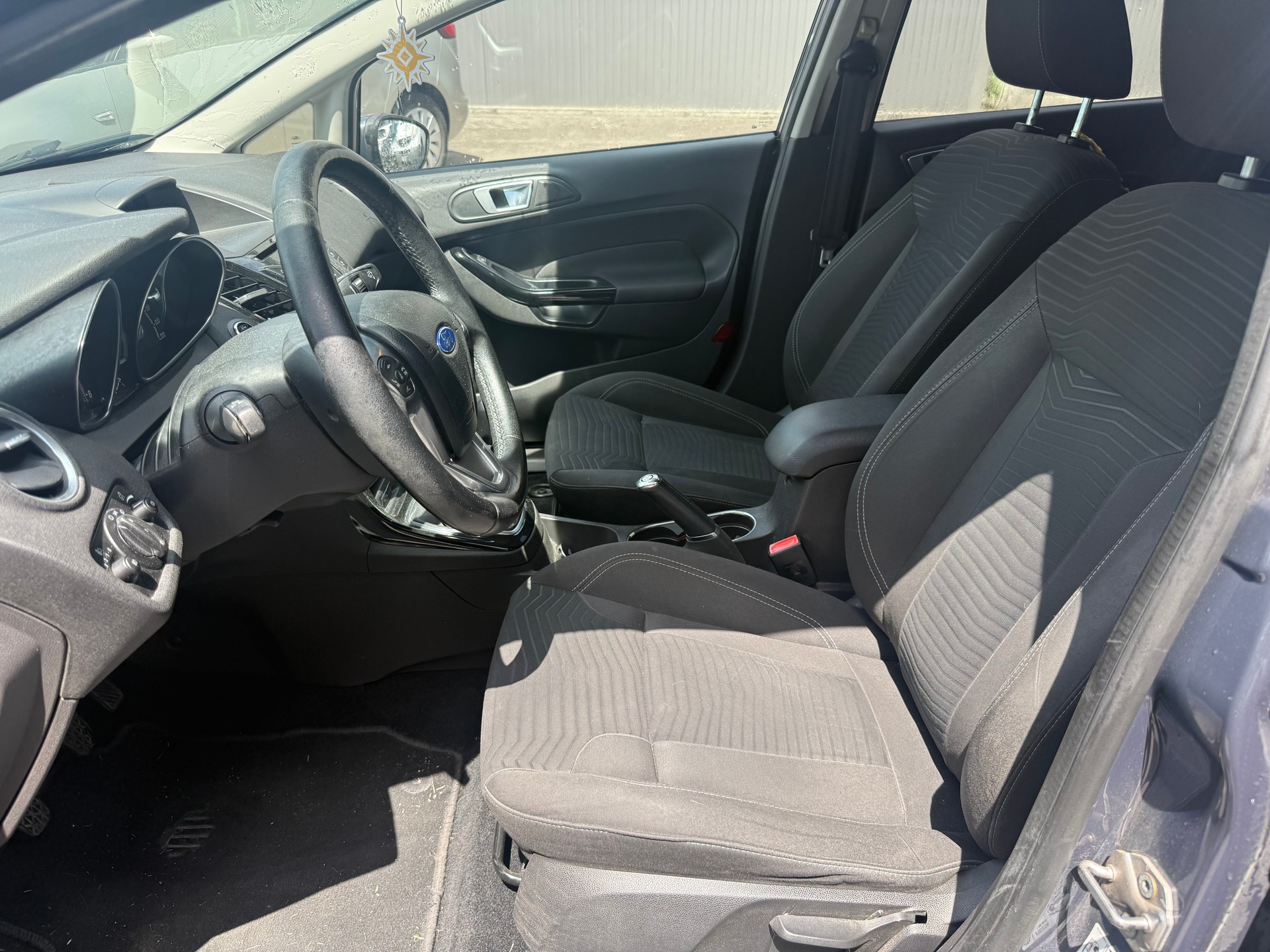 FORD Fiesta 1.0 SCTi Titanium X-image-6
