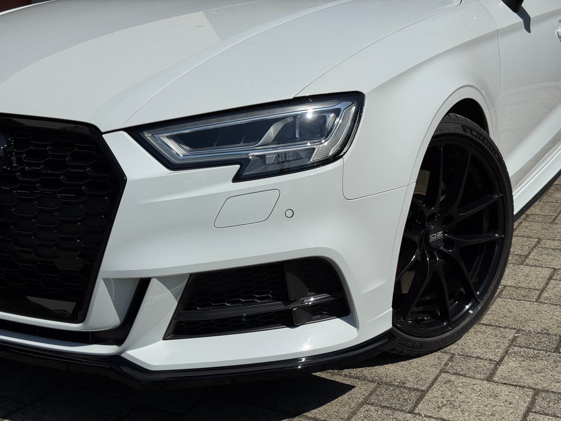 AUDI 2.0 T FSI quattro S-Tronic-image-3
