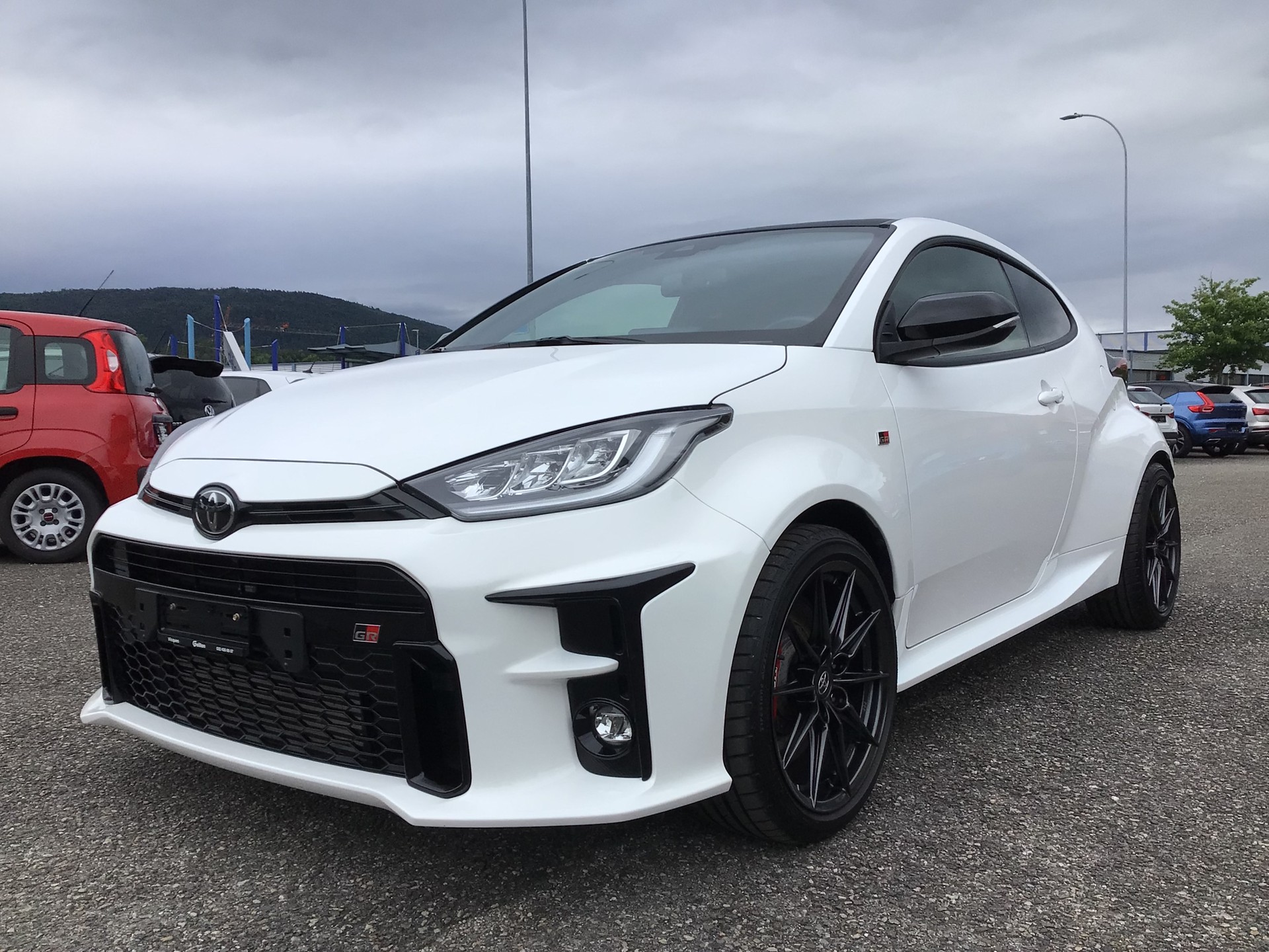 TOYOTA Yaris 1.6 GR Sport-image-0