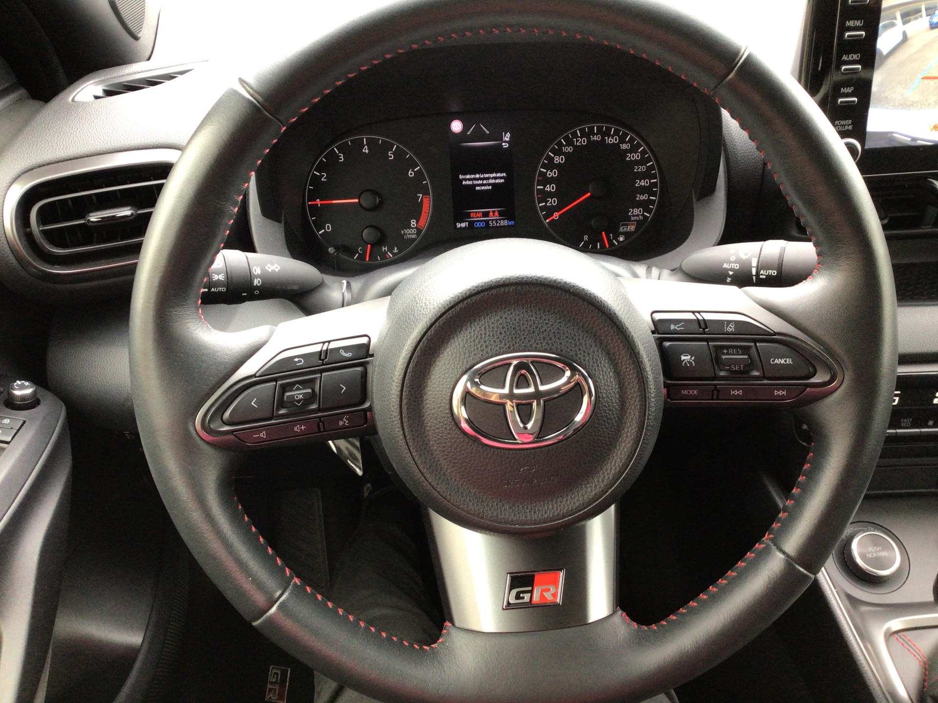 TOYOTA Yaris 1.6 GR Sport-image-9