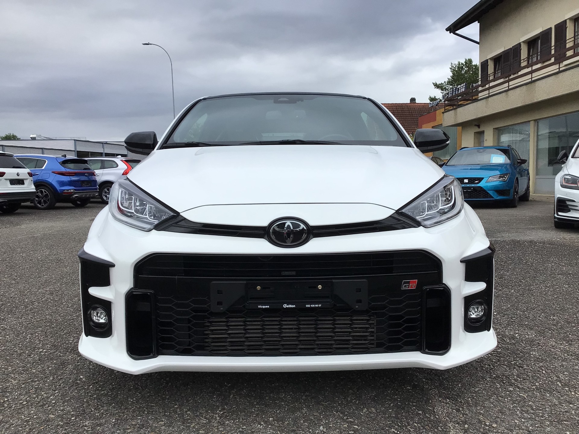 TOYOTA Yaris 1.6 GR Sport-image-1
