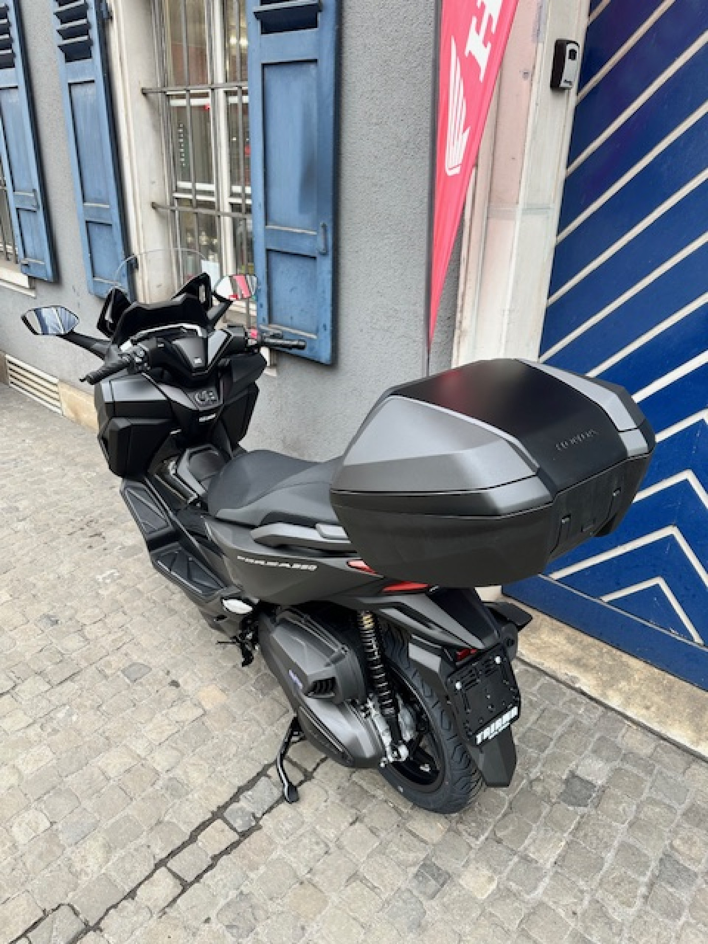 HONDA NSS 350 Forza Smart Top Box Modell 2026 mit TFT Diyplay-image-4