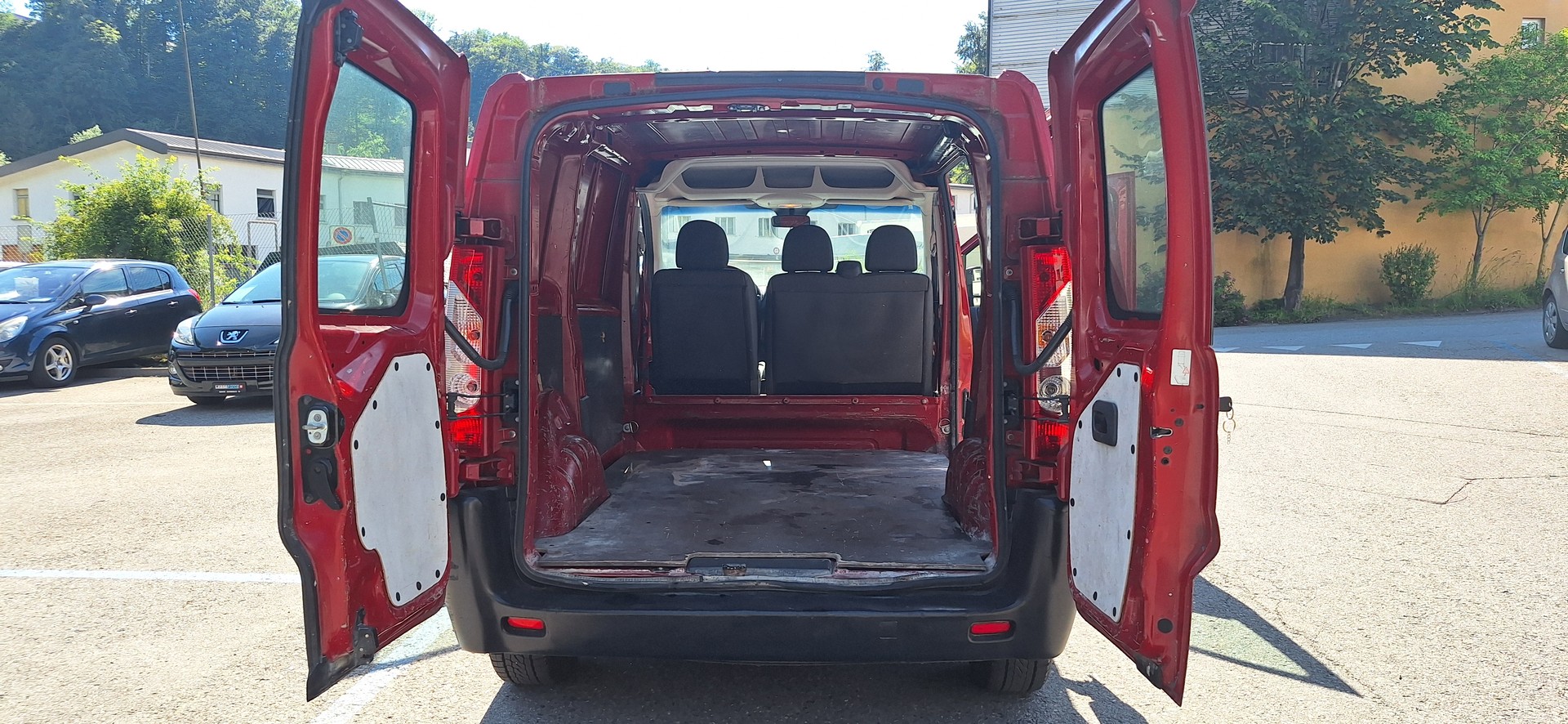 CITROEN Jumpy 2.0 HDi 12 L2H1-image-18