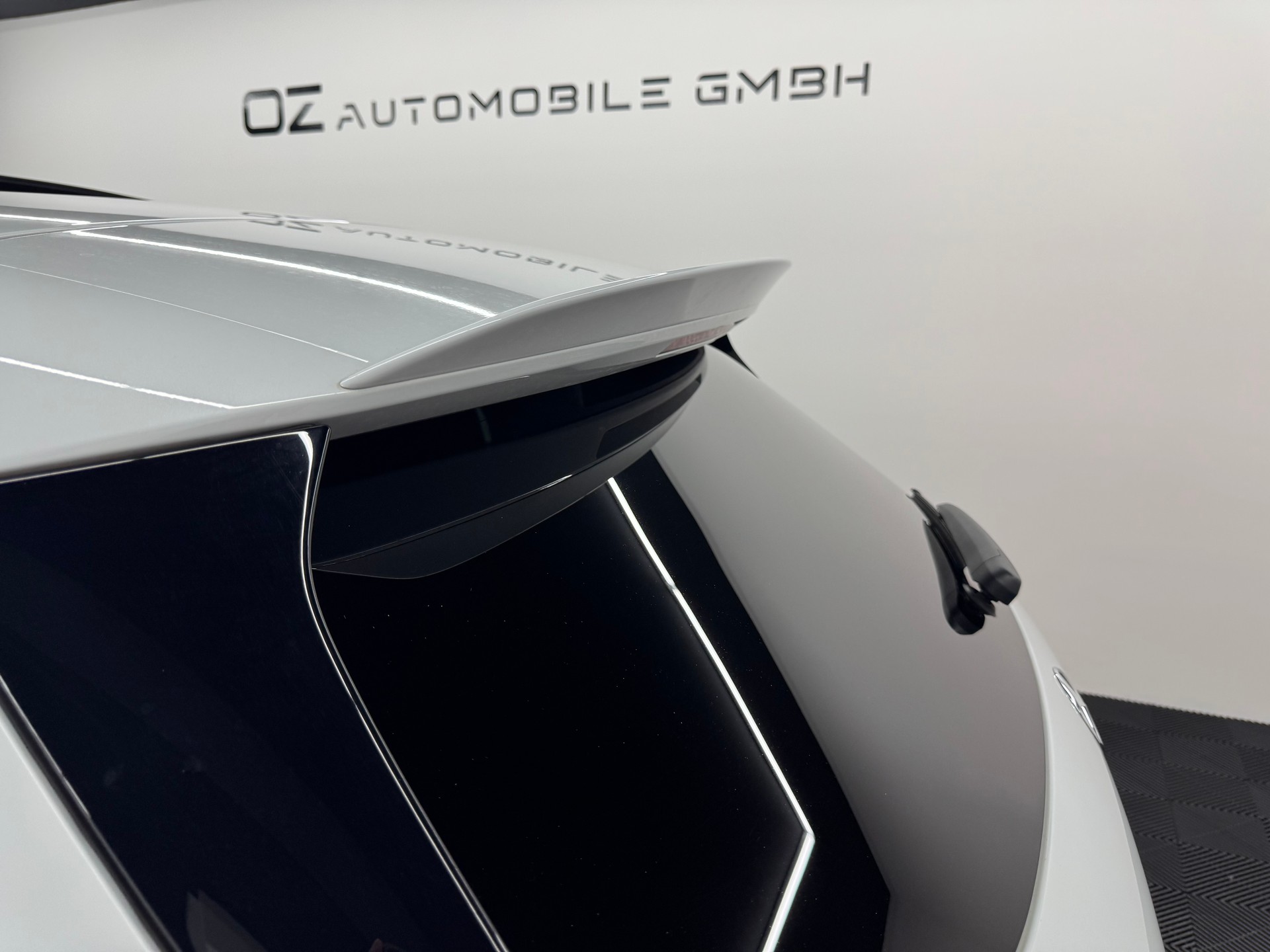 MERCEDES-BENZ A 35 AMG 4Matic Speedshift-image-11