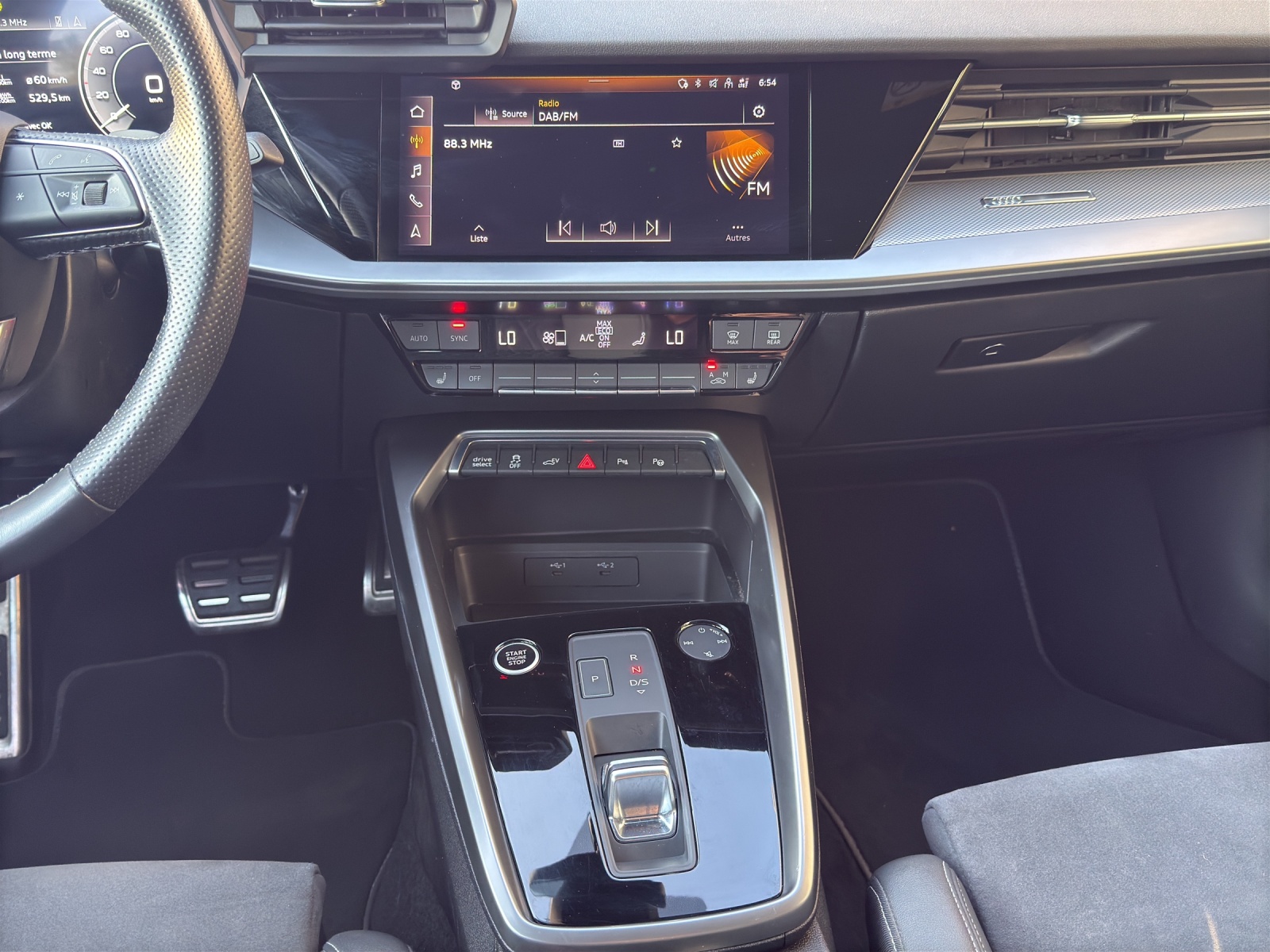 AUDI A3 Sportback 45 TFSI e S line S-tronic-image-10