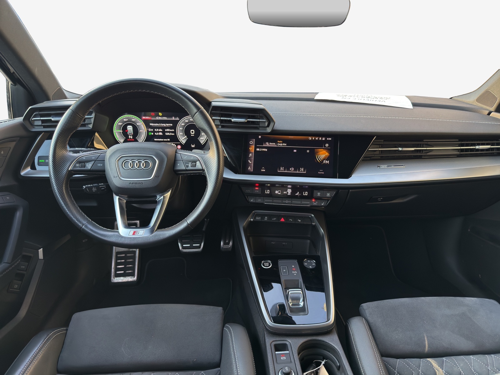 AUDI A3 Sportback 45 TFSI e S line S-tronic-image-8
