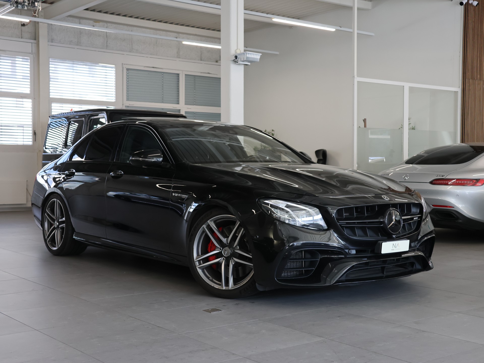 MERCEDES-BENZ E 63 AMG S 4Matic Speedshift MCT *Panoramadach* *Burmester* *360 Kamera*-image-1