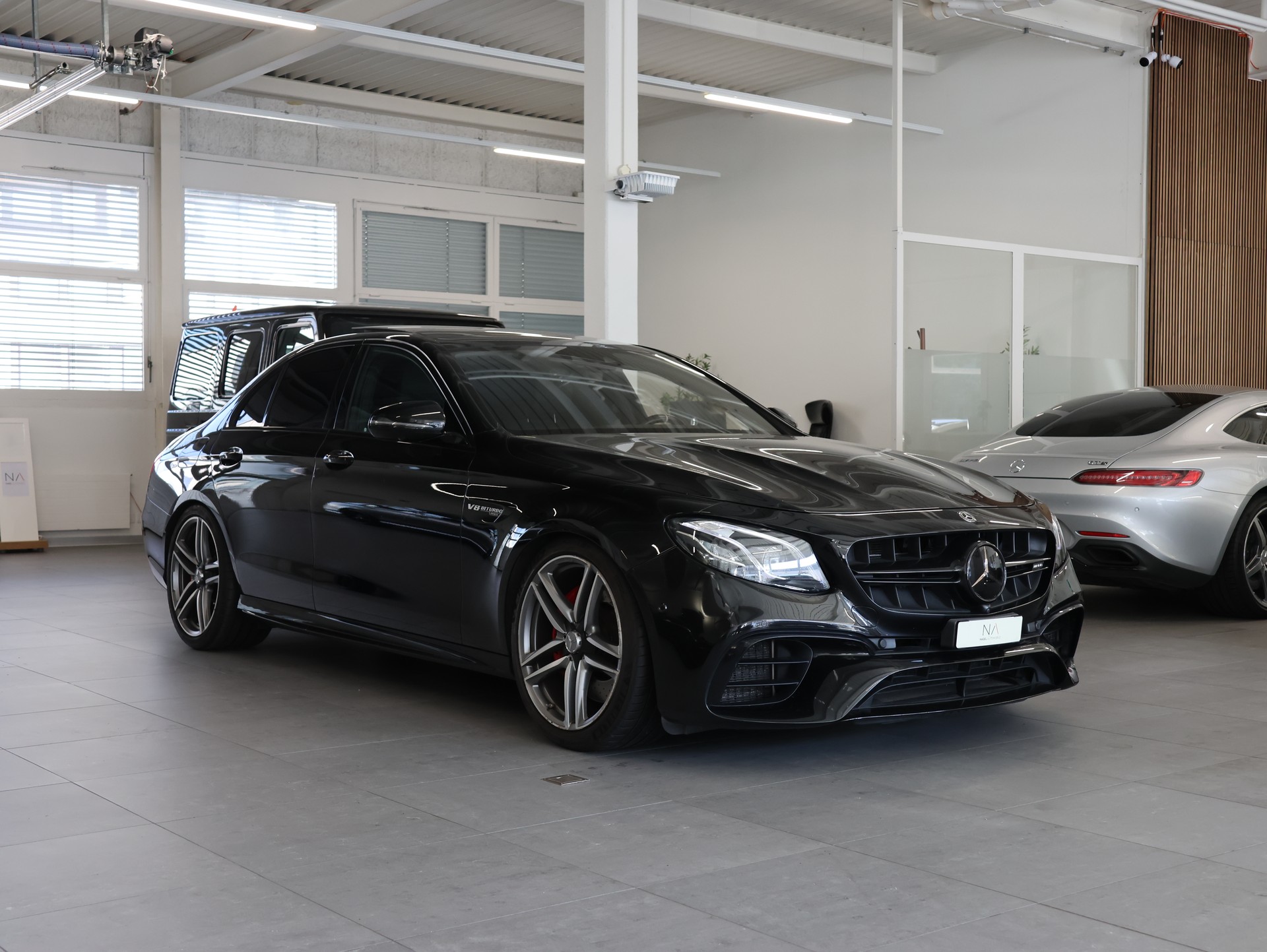 MERCEDES-BENZ E 63 AMG S 4Matic Speedshift MCT *Panoramadach* *Burmester* *360 Kamera*-image-2