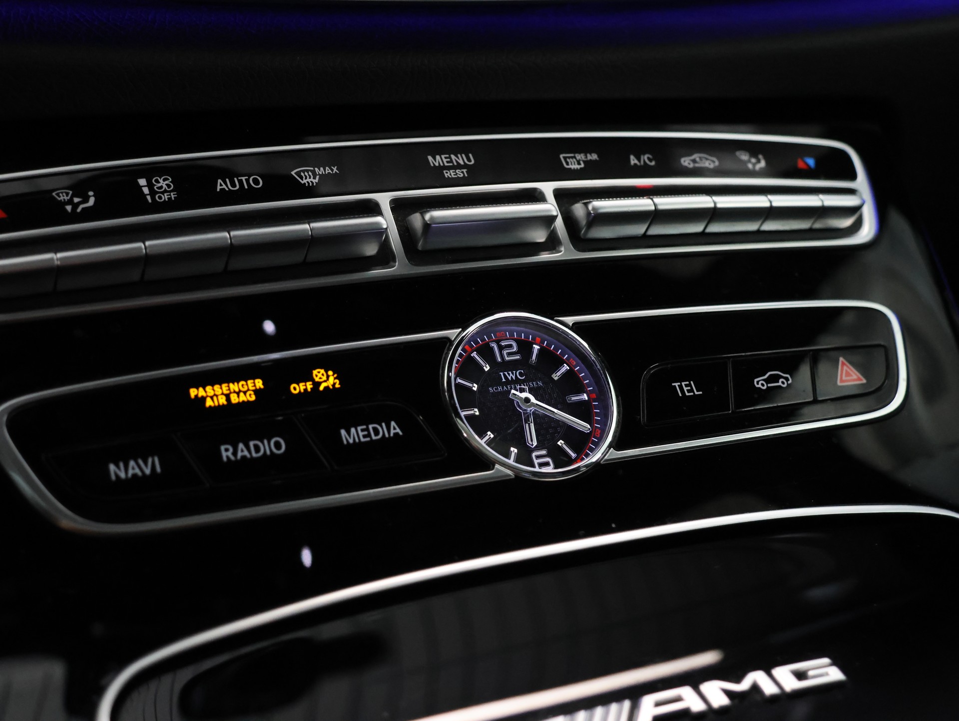 MERCEDES-BENZ E 63 AMG S 4Matic Speedshift MCT *Panoramadach* *Burmester* *360 Kamera*-image-21