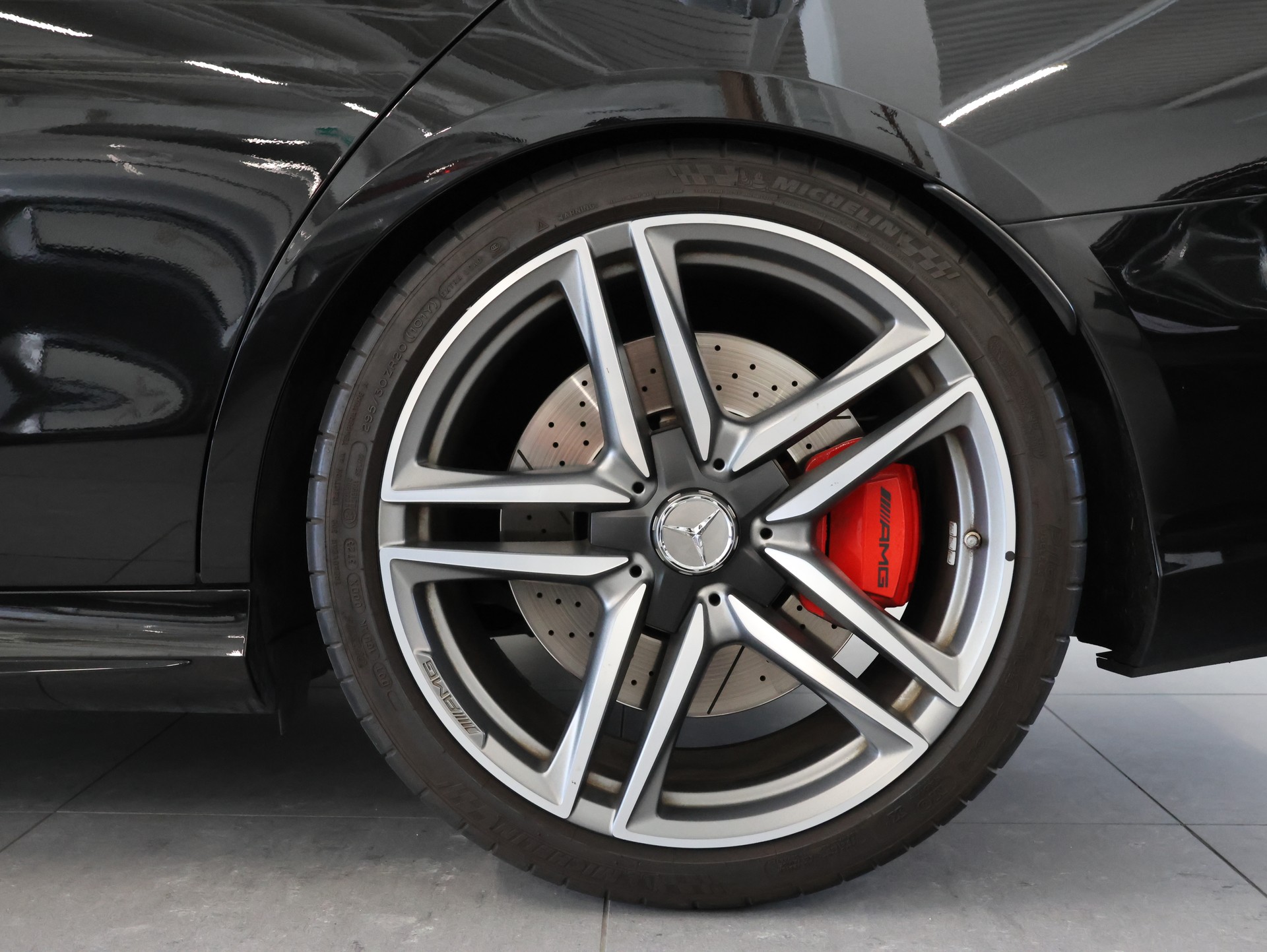 MERCEDES-BENZ E 63 AMG S 4Matic Speedshift MCT *Panoramadach* *Burmester* *360 Kamera*-image-9