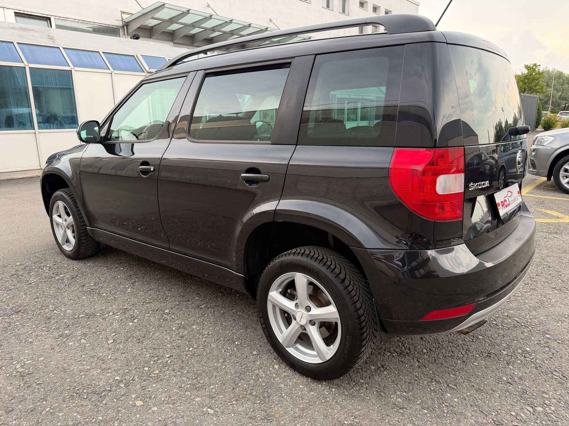 SKODA Yeti 2.0 TDI Ambition 4x4 DSG-image-6