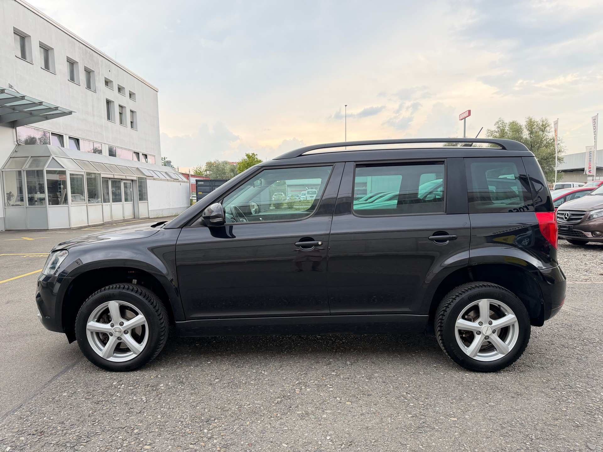 SKODA Yeti 2.0 TDI Ambition 4x4 DSG-image-0