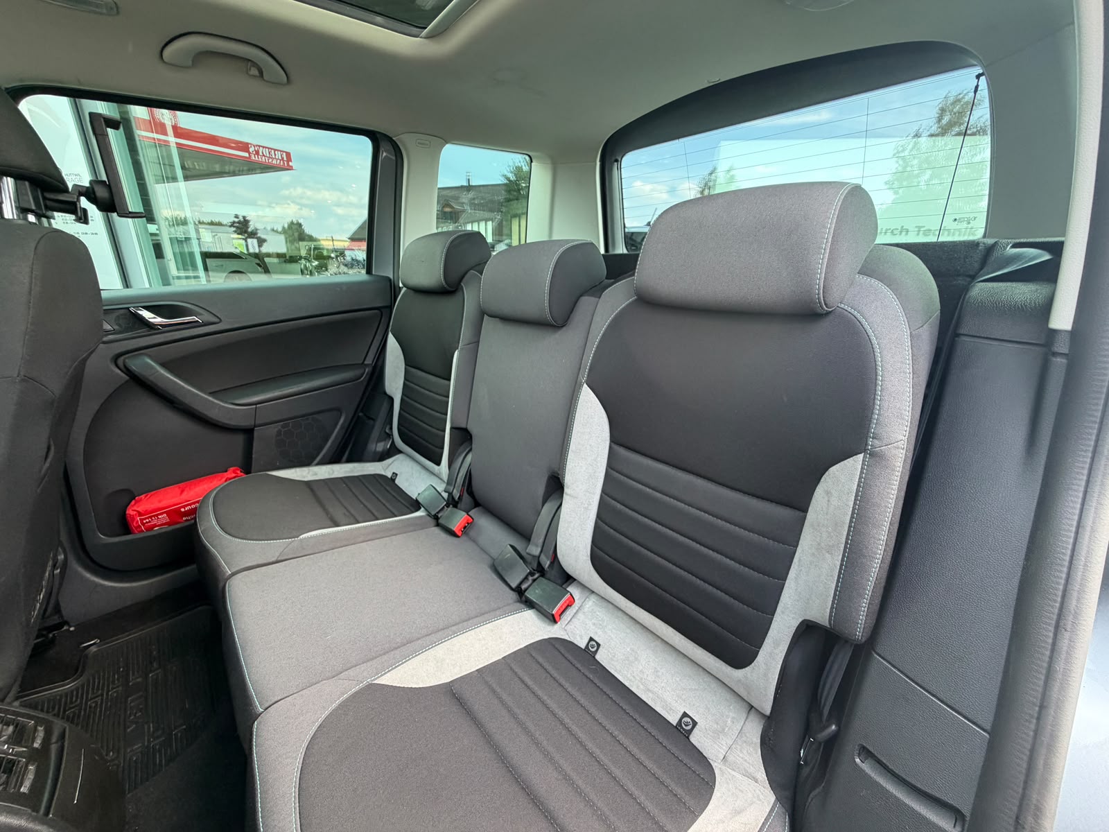 SKODA Yeti 2.0 TDI Outdoor Swiss Joy 4x4 DSG-image-23