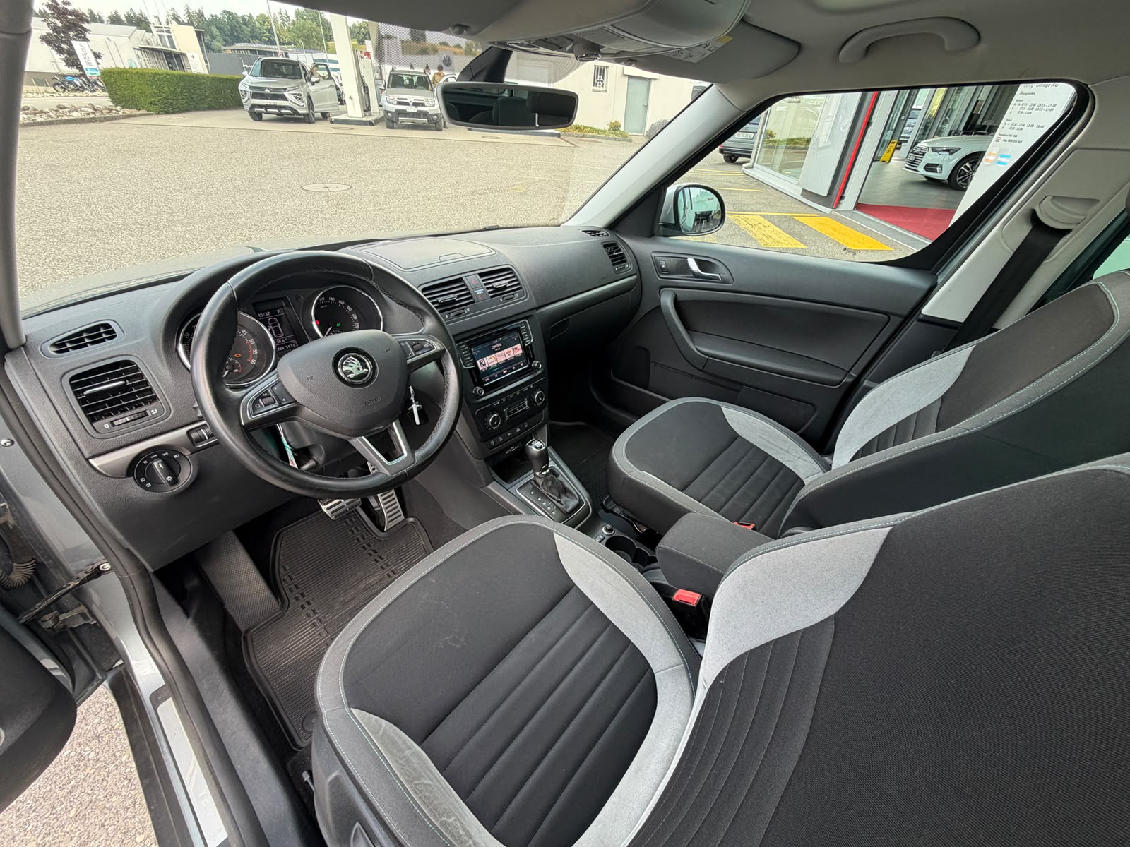 SKODA Yeti 2.0 TDI Outdoor Swiss Joy 4x4 DSG-image-10