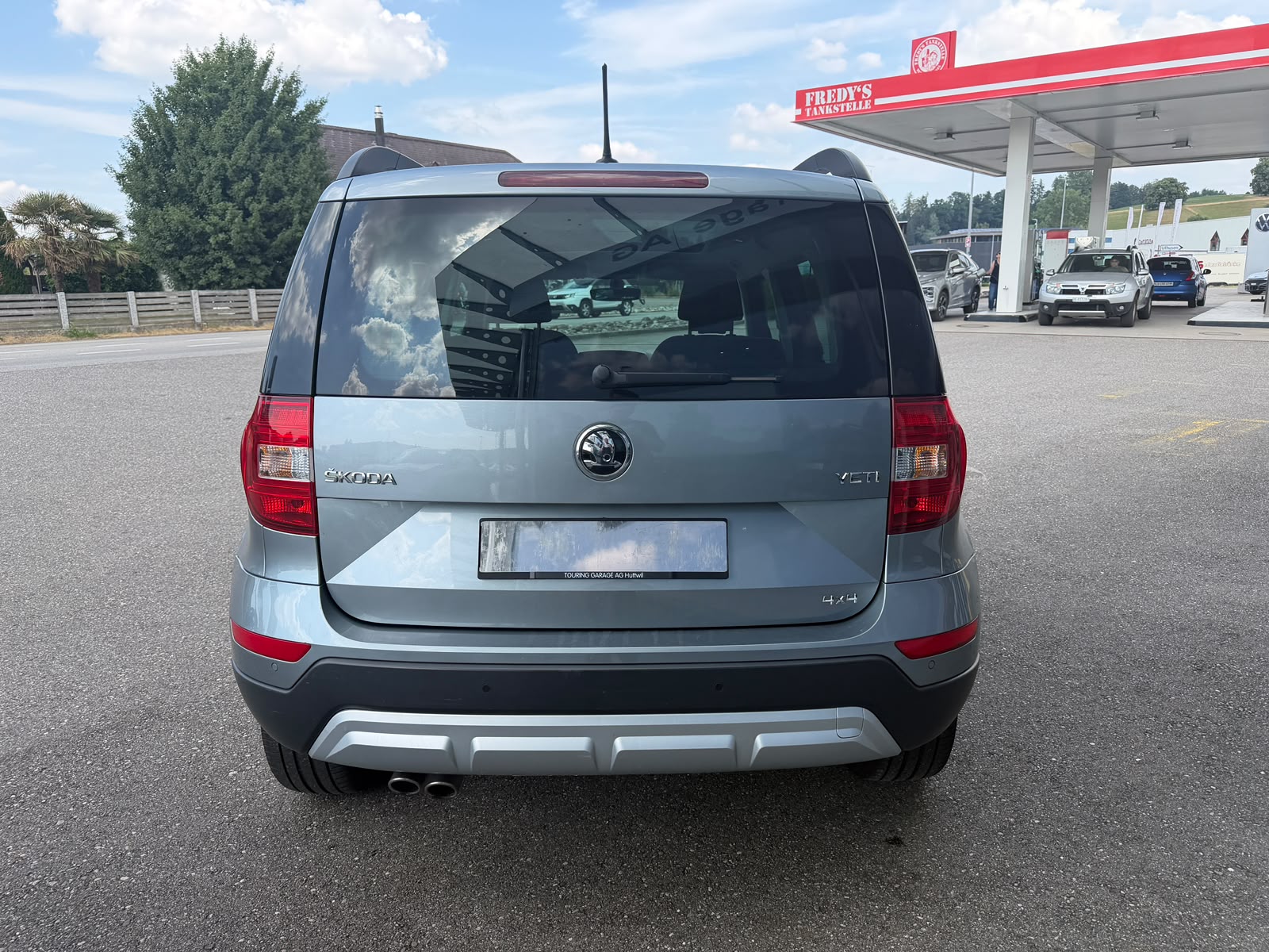 SKODA Yeti 2.0 TDI Outdoor Swiss Joy 4x4 DSG-image-3