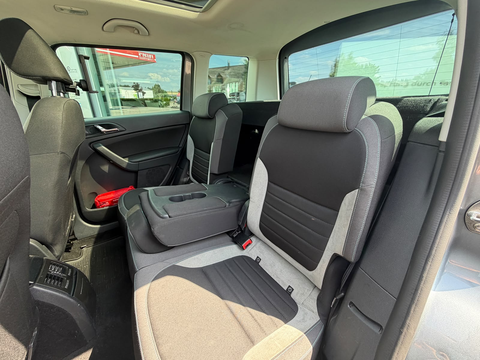 SKODA Yeti 2.0 TDI Outdoor Swiss Joy 4x4 DSG-image-24