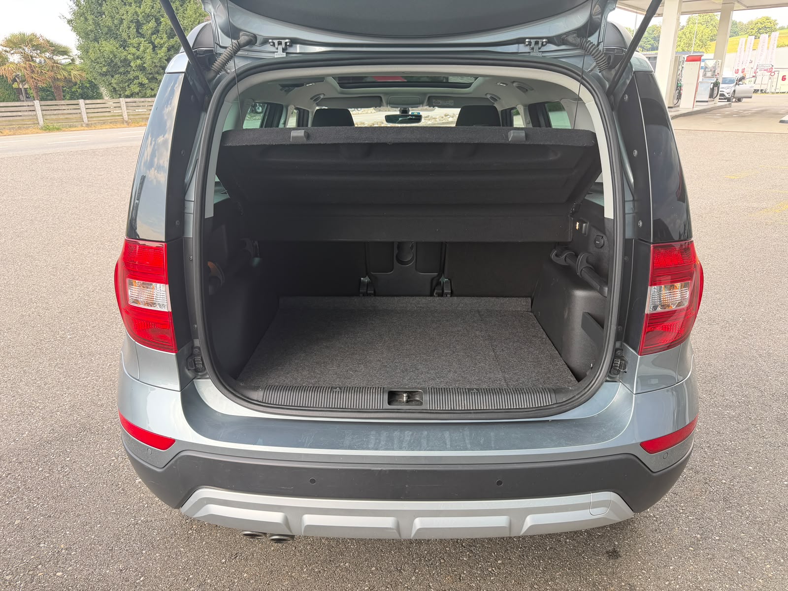 SKODA Yeti 2.0 TDI Outdoor Swiss Joy 4x4 DSG-image-25