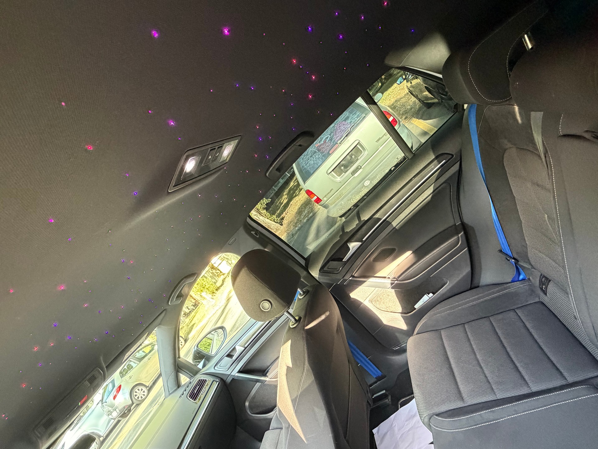 VW 2.0 TSI R DSG 4motion-image-3