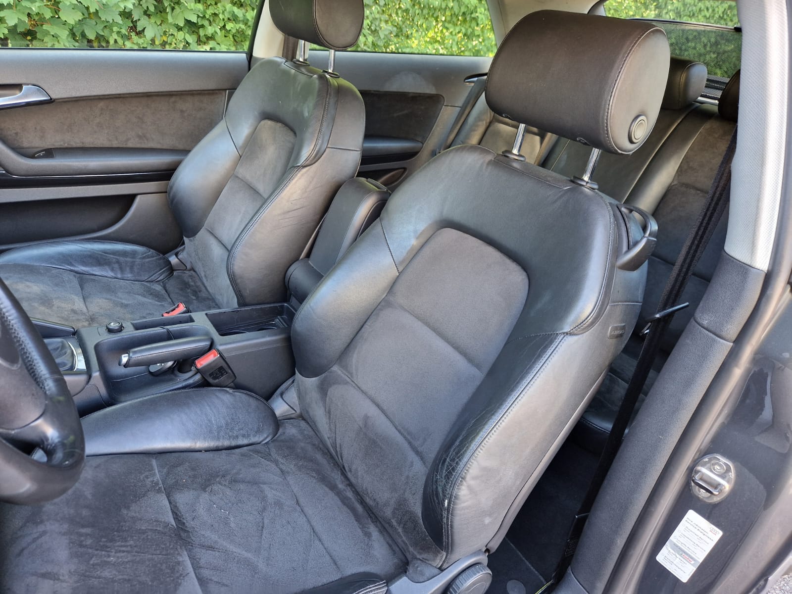 AUDI A3 3.2 Ambition V6 quattro-image-9