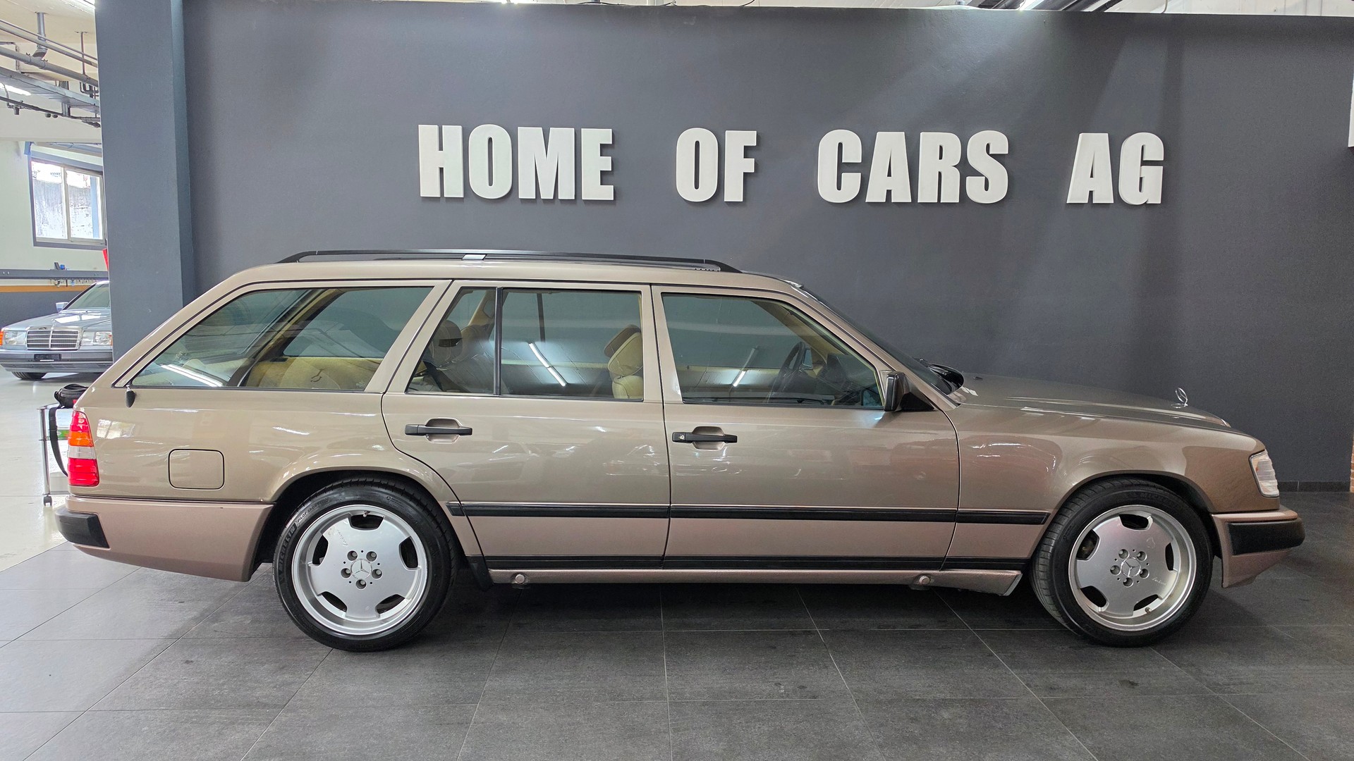 MERCEDES-BENZ 230 TE-image-16