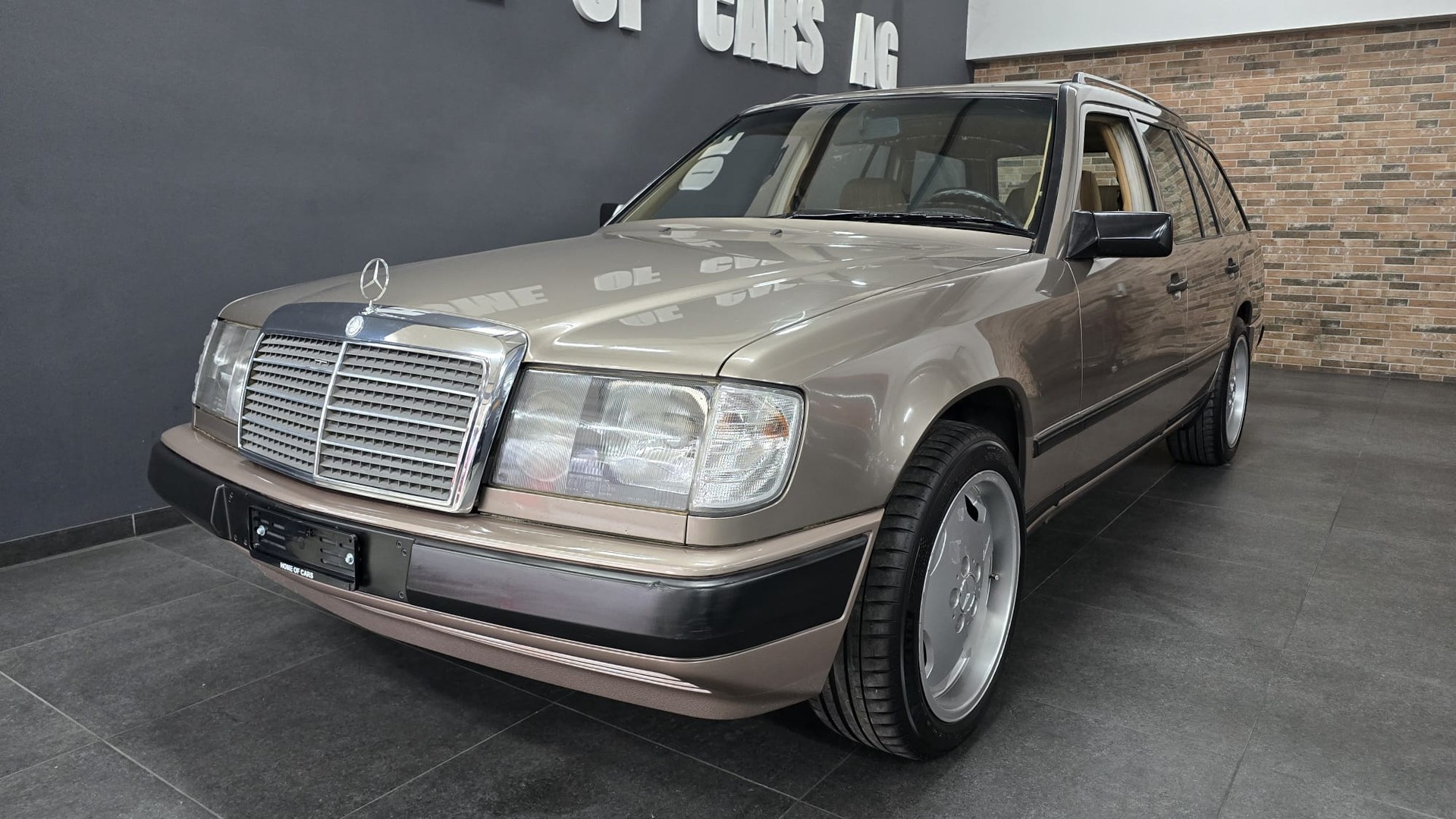 MERCEDES-BENZ 230 TE-image-0