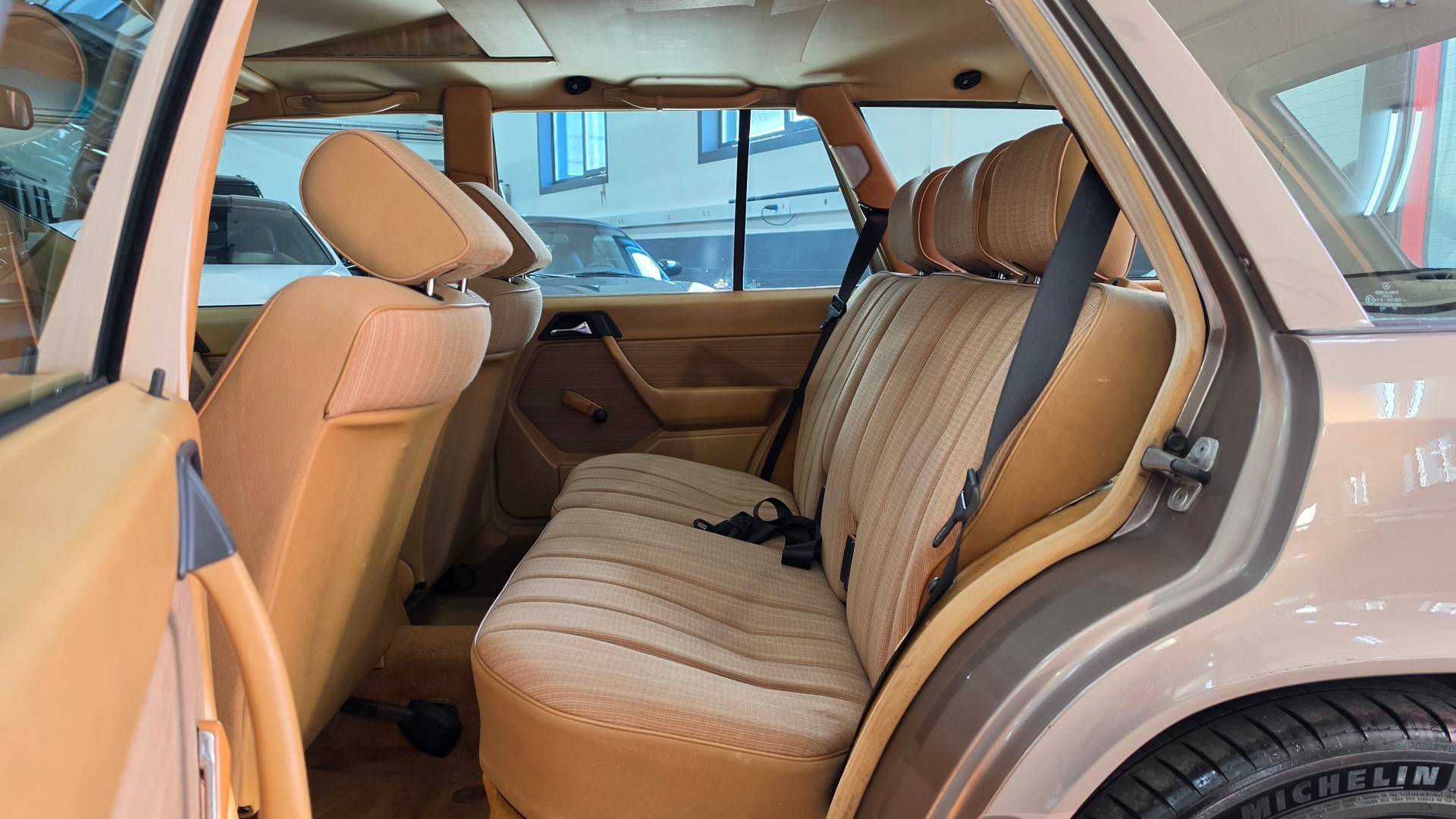 MERCEDES-BENZ 230 TE-image-24