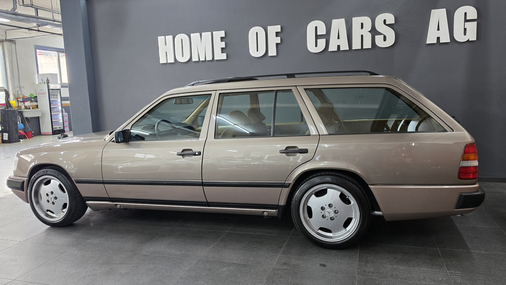 MERCEDES-BENZ 230 TE-image-7