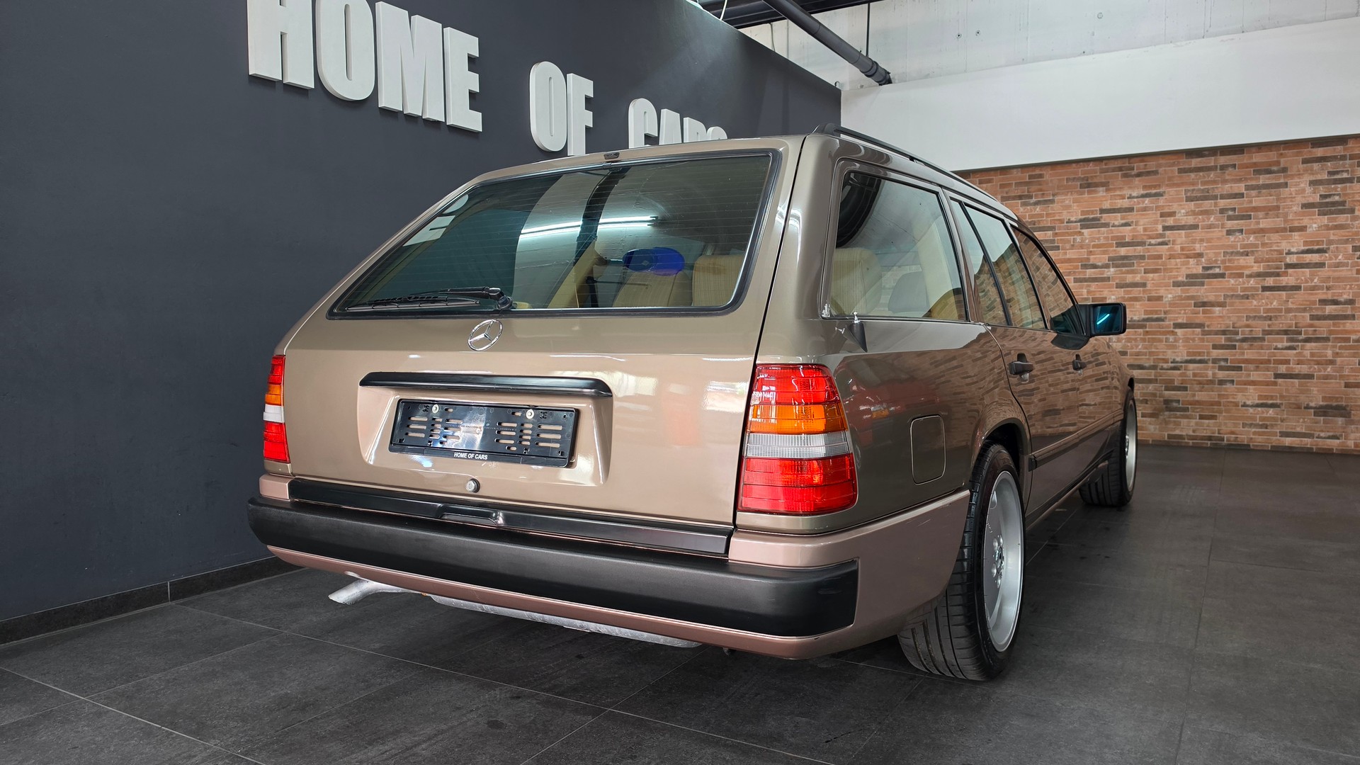 MERCEDES-BENZ 230 TE-image-11